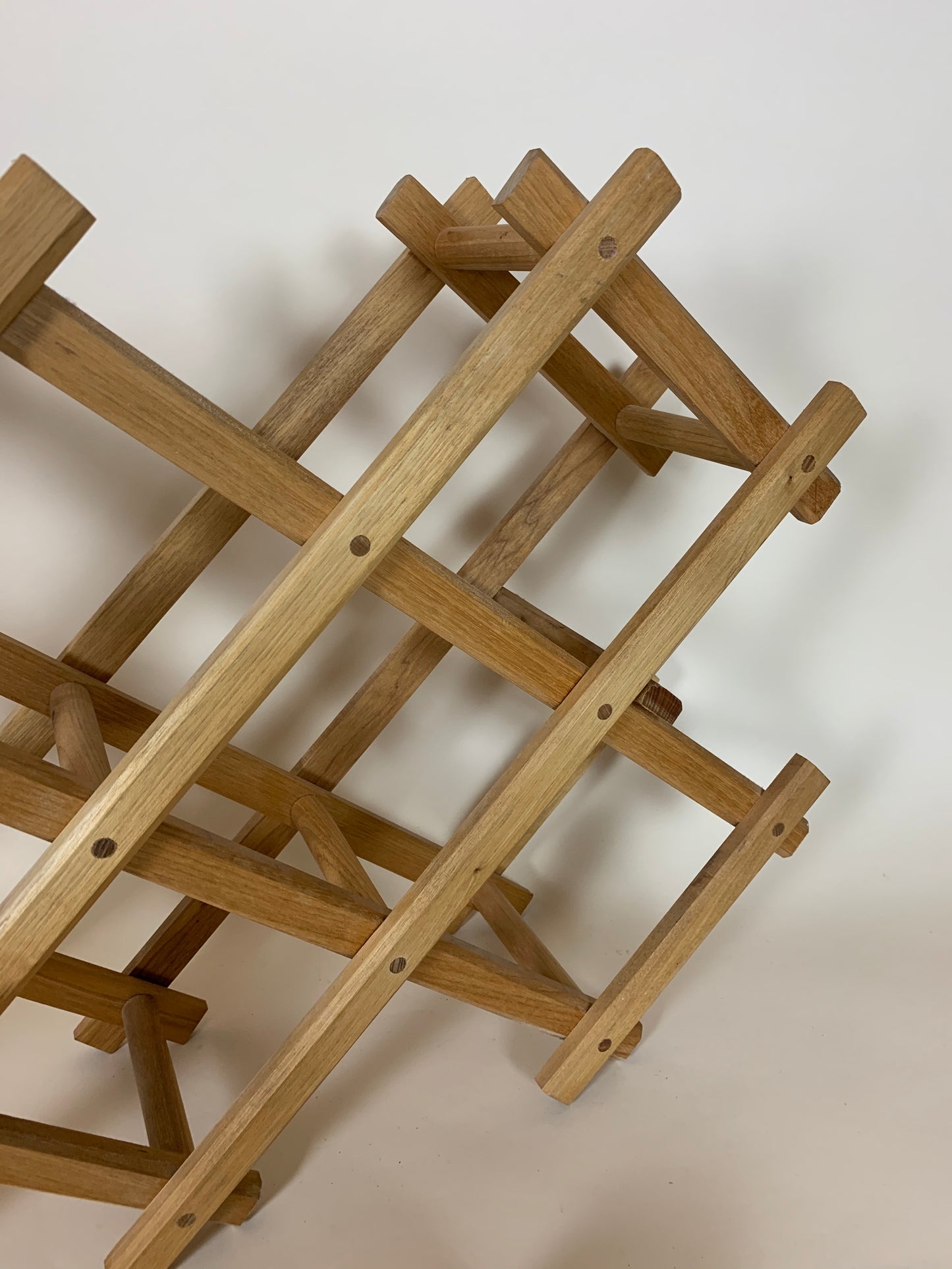 Weinregal aus Holz