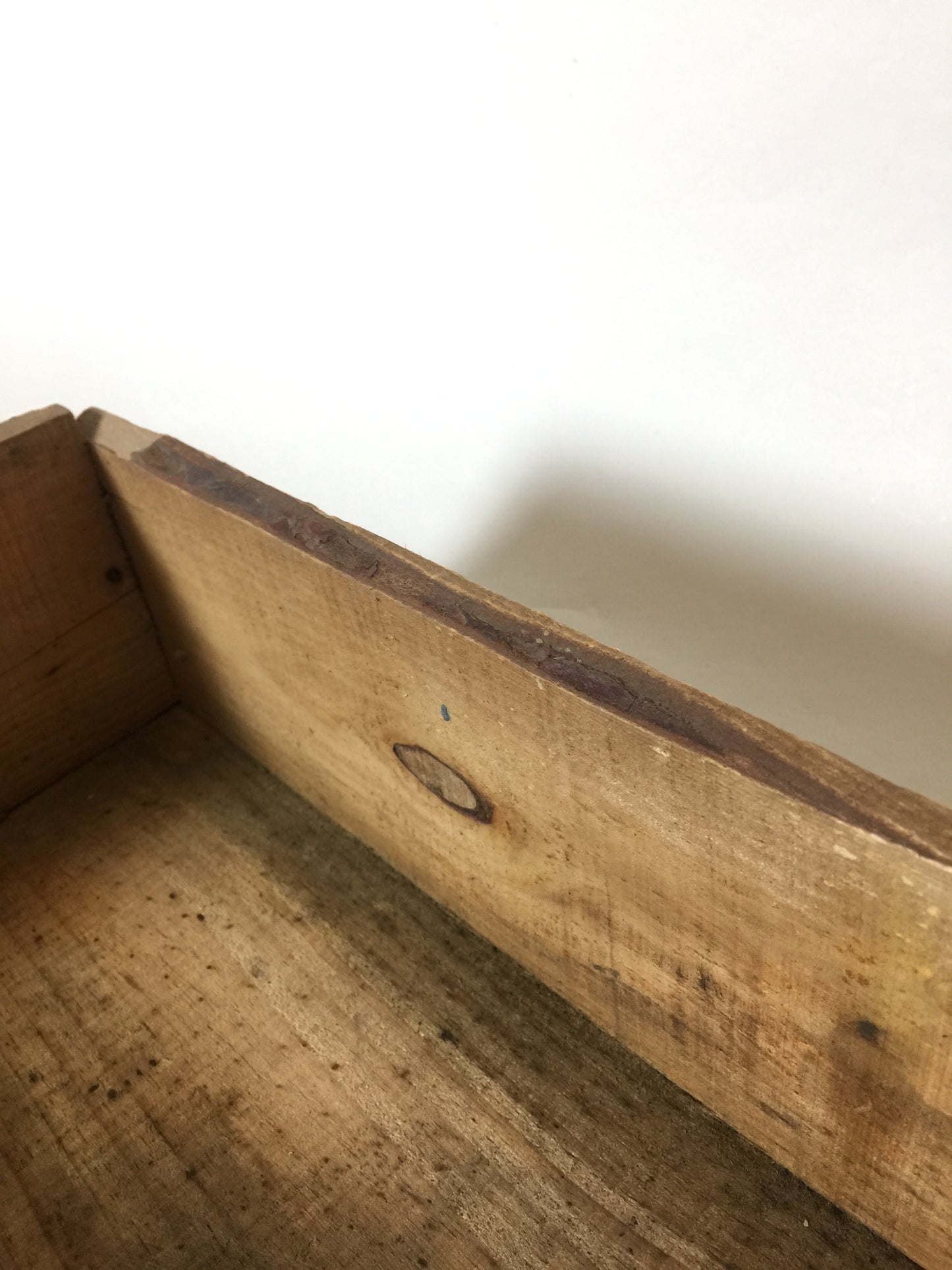 Schöne alte Holzkiste aus Malaga