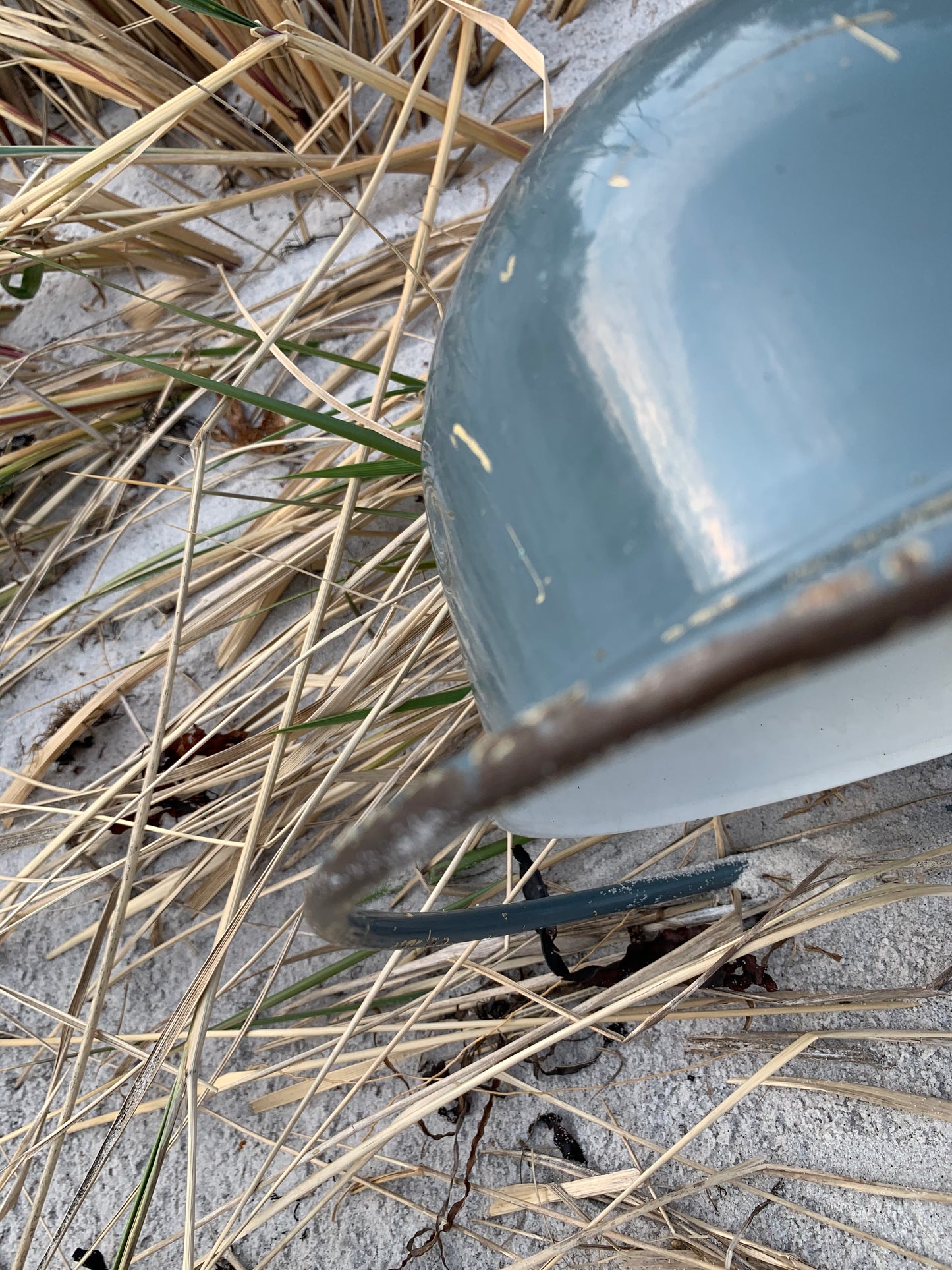 Jieldé Wandleuchte in Grau mit viel Patina
