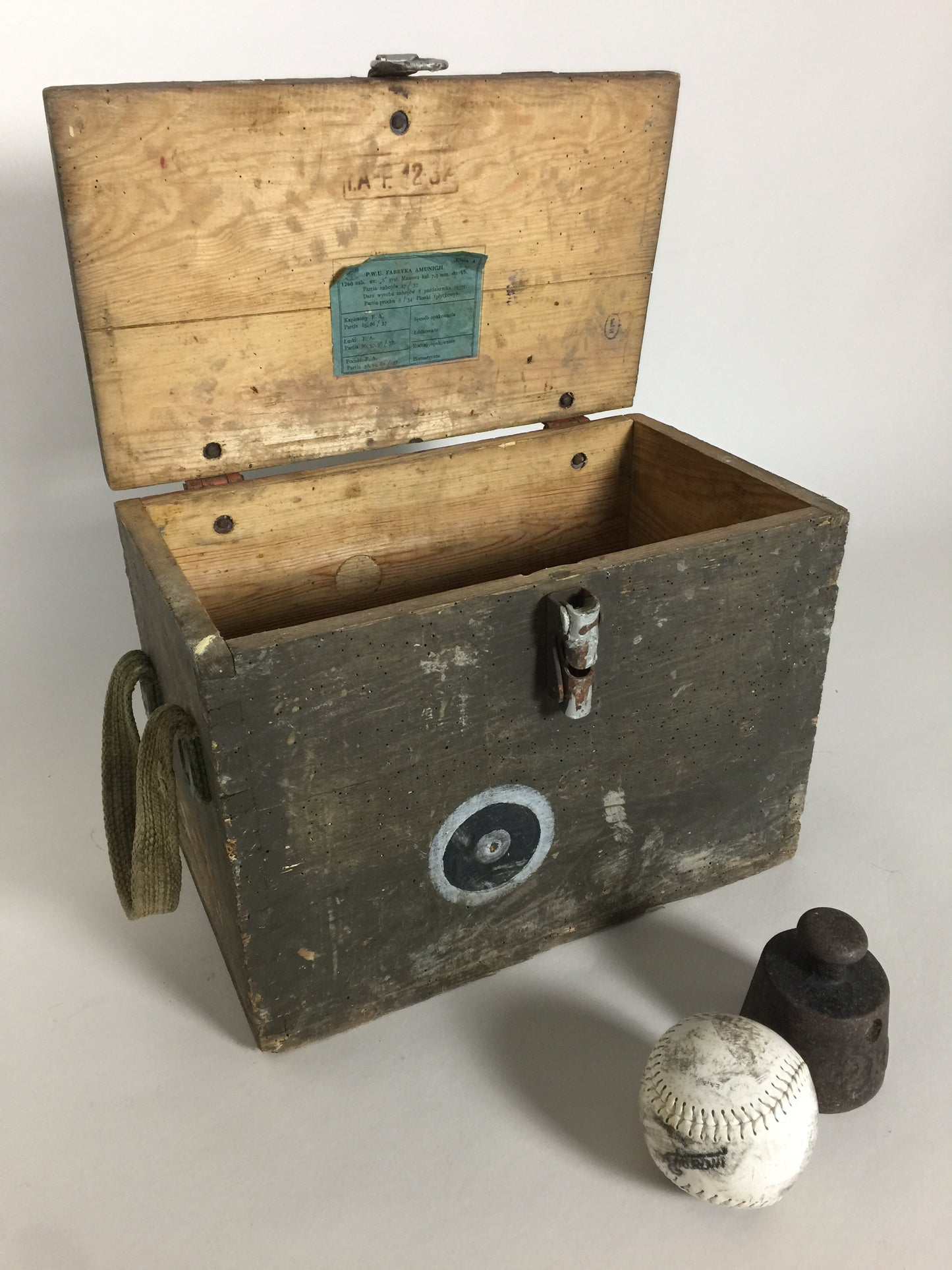 Munitionskiste aus Holz mit Deckel und Griff