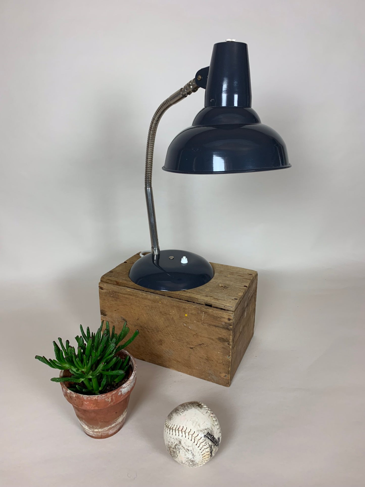 Schöne graue Lampe