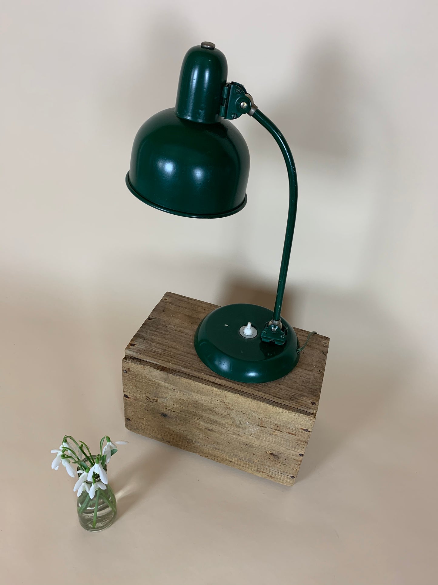 Grüne Bauhauslampe