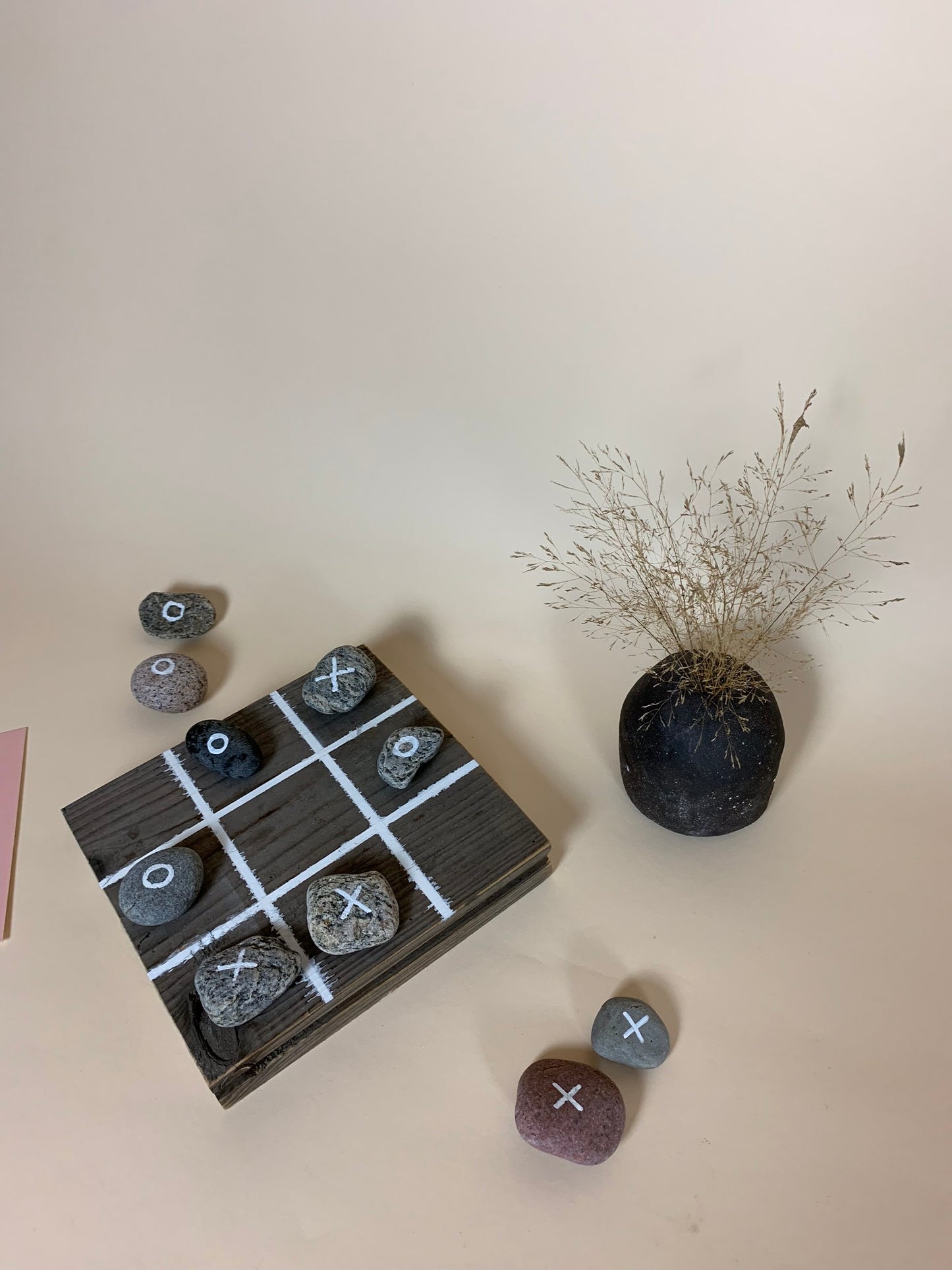 Kreuz- und Ballspiel in einer rohen und natürlichen Version