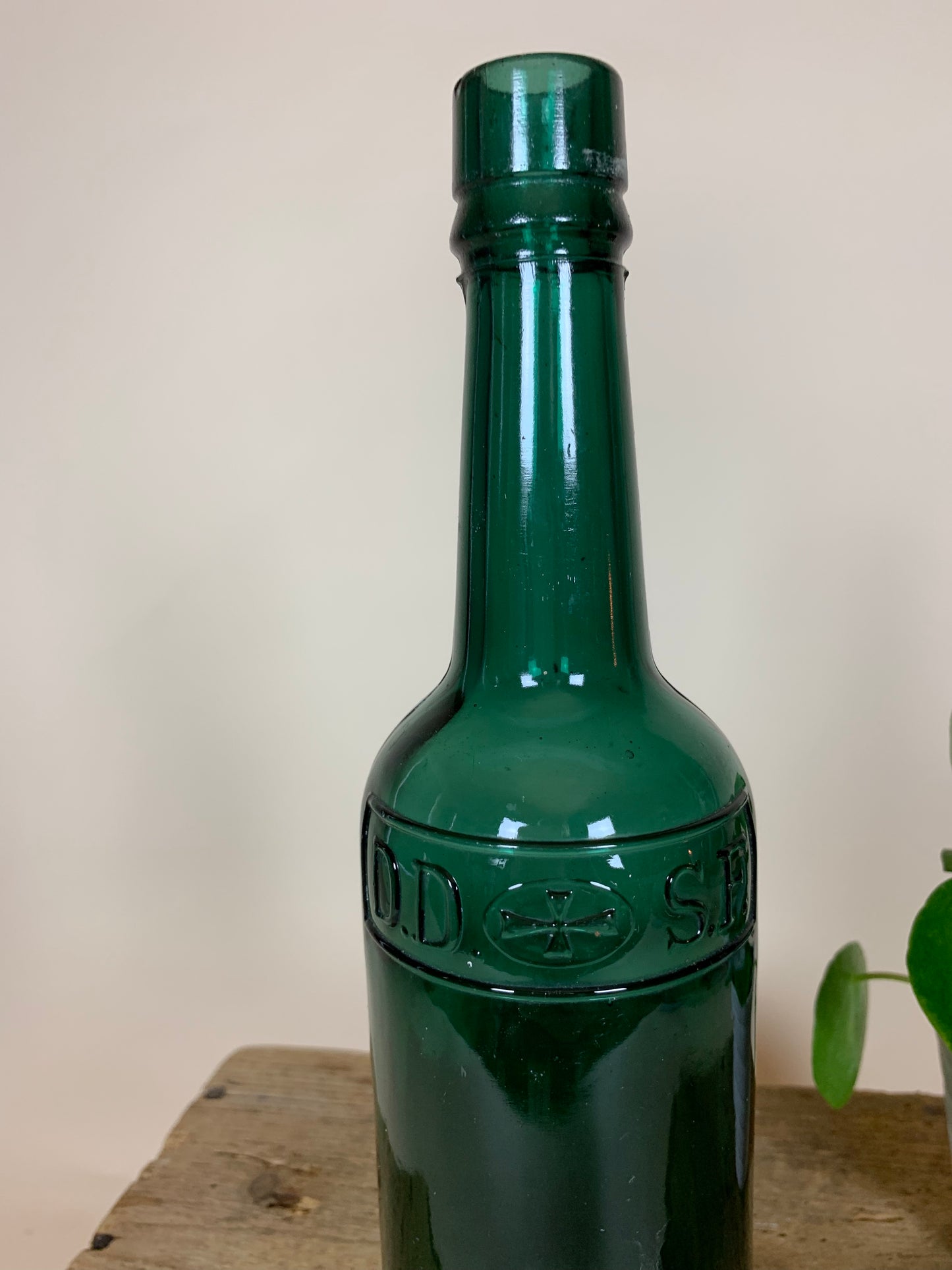 Grüne DDSF-Flasche