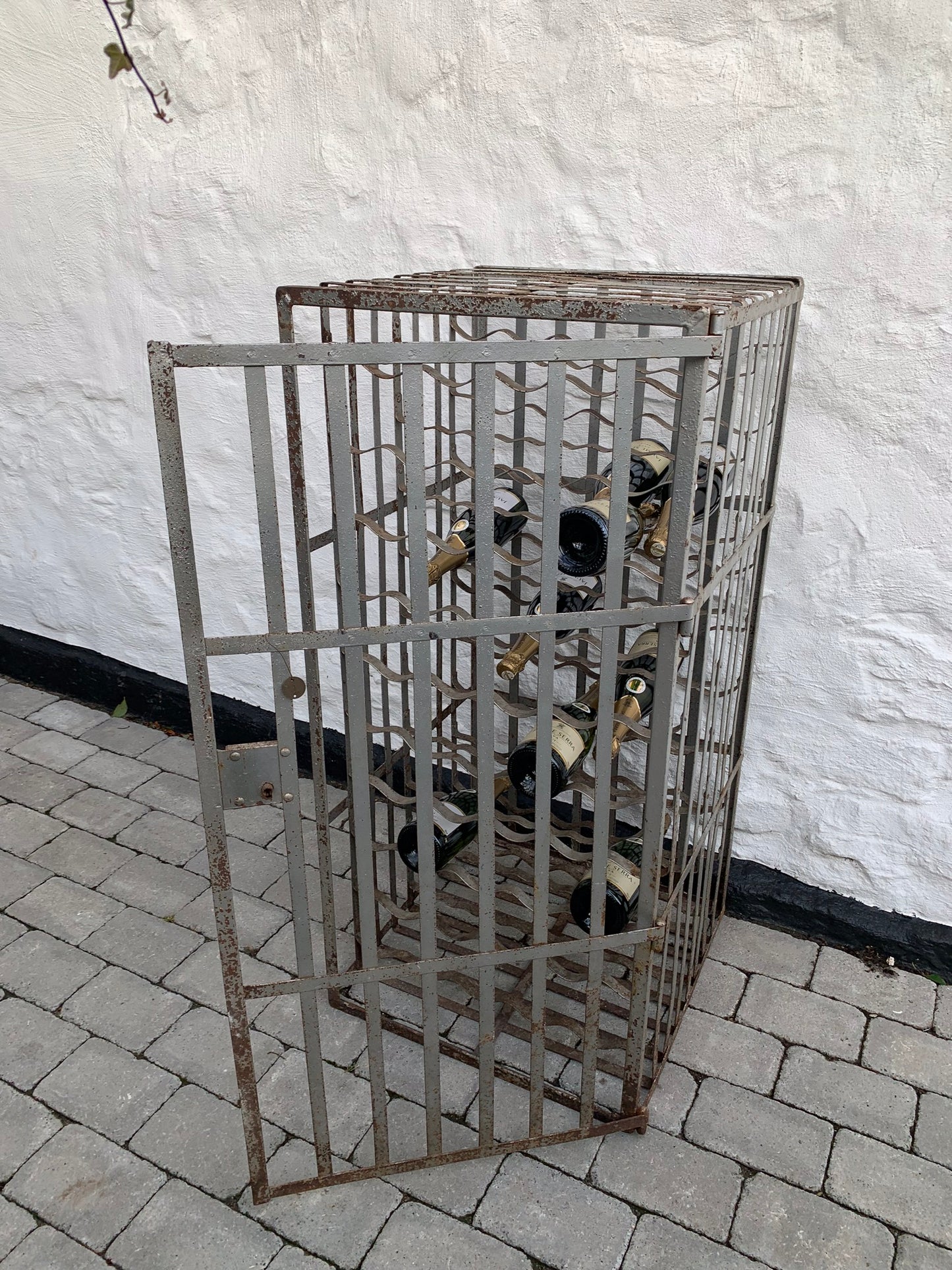 Weinkeller aus einem französischen Schloss