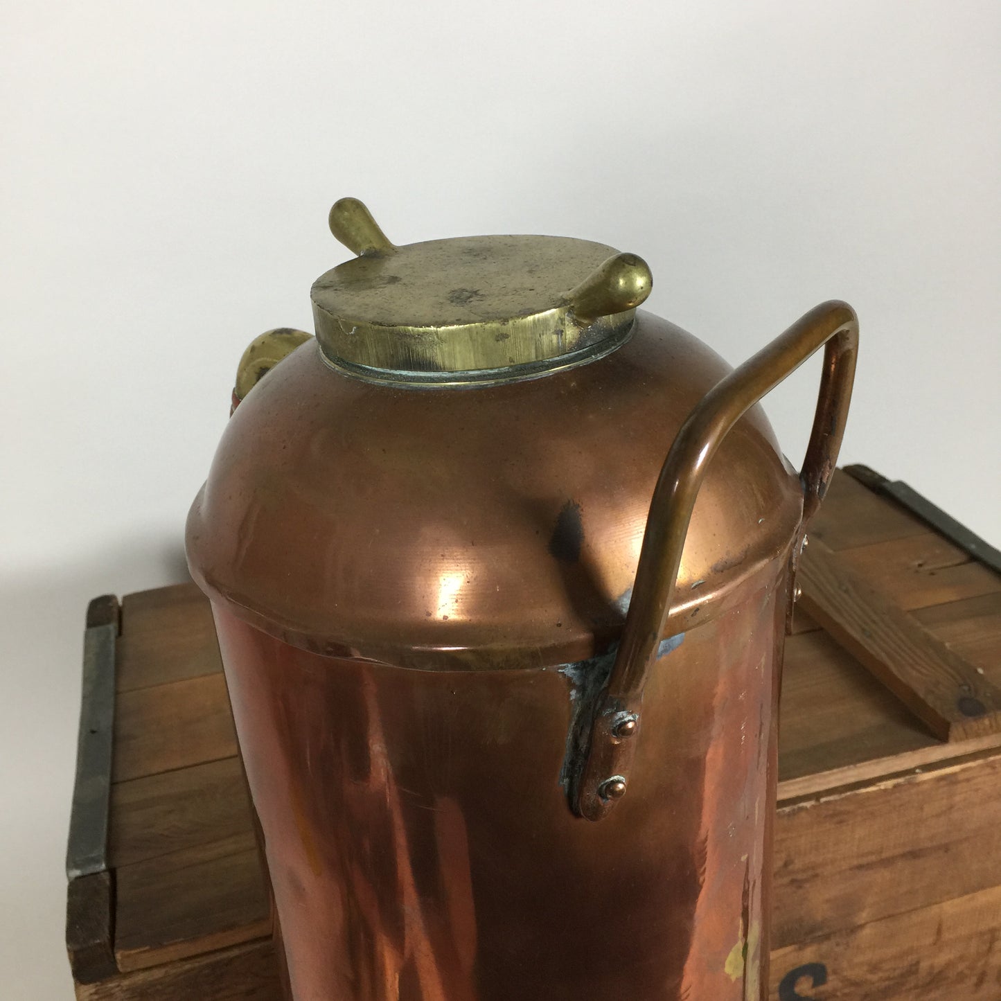 Dekorativer Feuerlöscher aus Kupfer