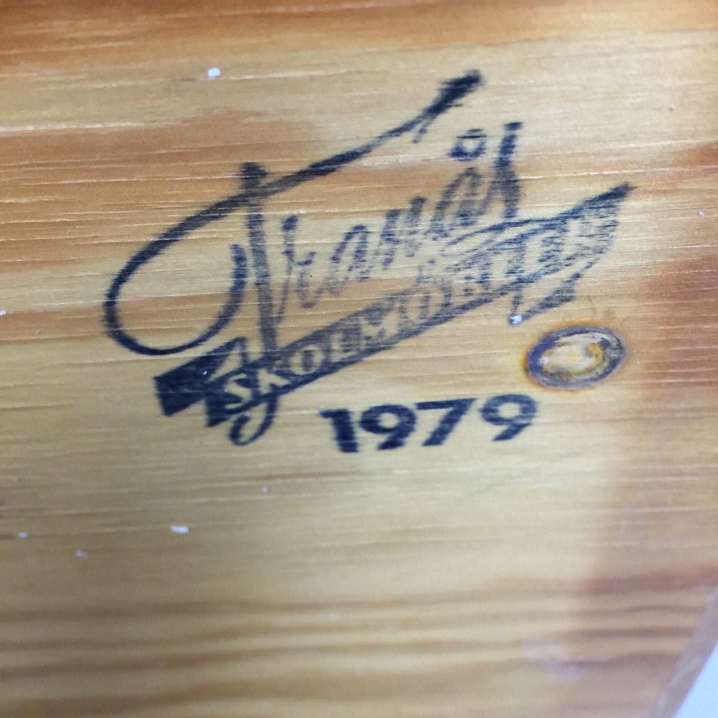 Schöne Schulbank von 1979