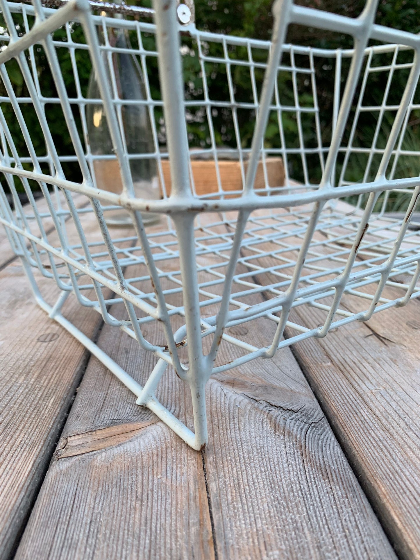 Schöner alter Einkaufskorb mit Patina