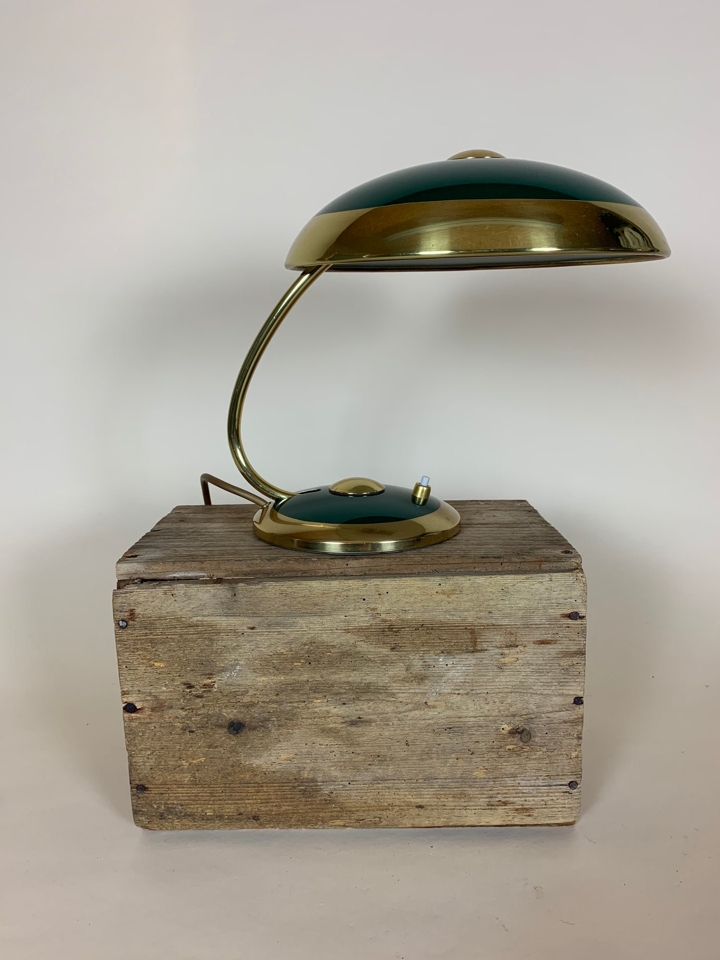 Helo Tischlampe - Grün und Messing