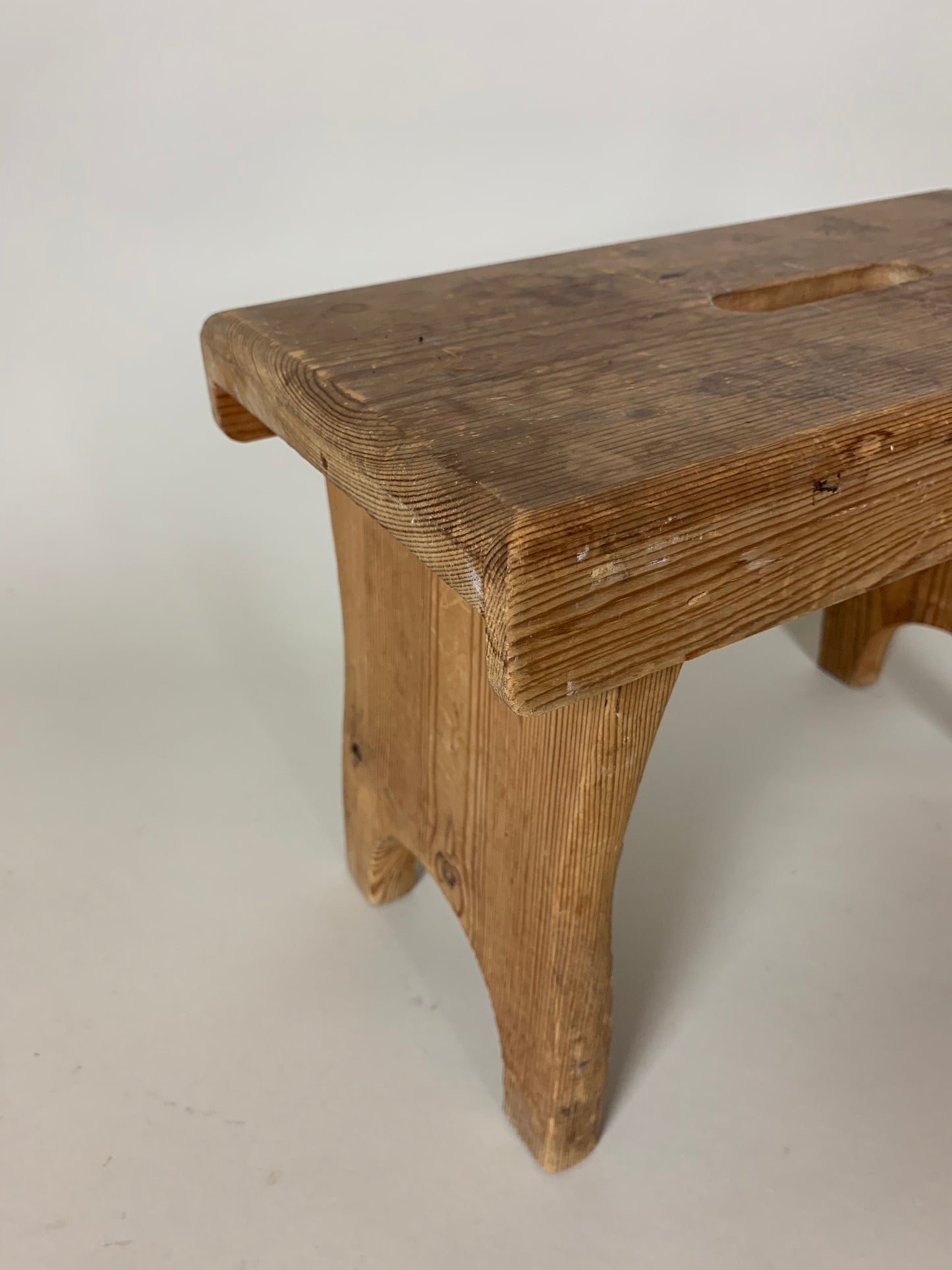 Hocker aus Holz