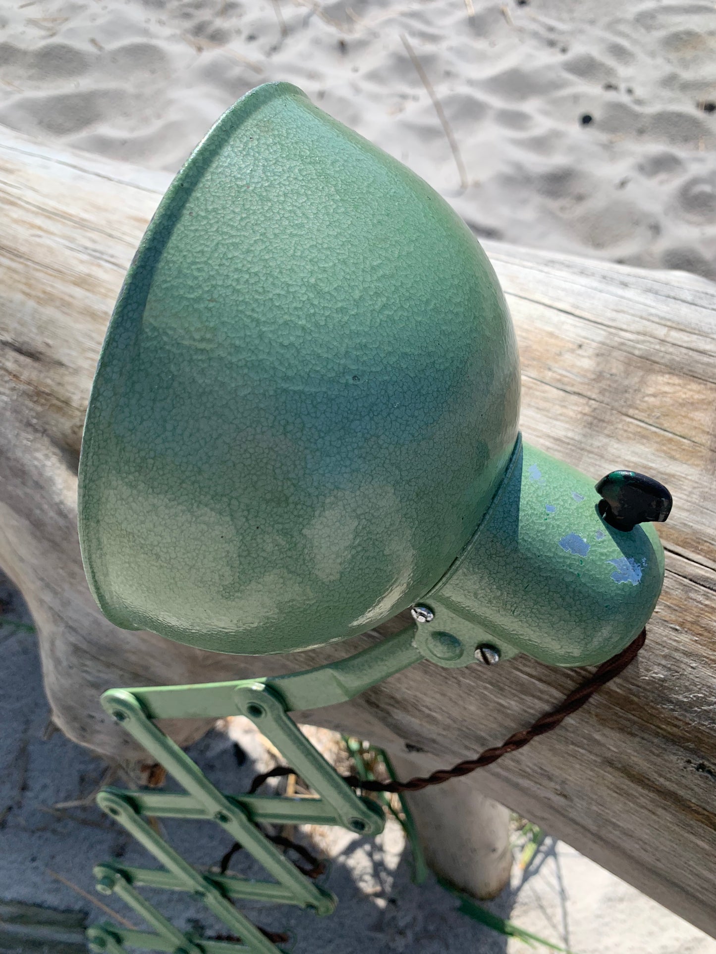 Kaiser Idell 6718 - Grüner Hammerschlaglack