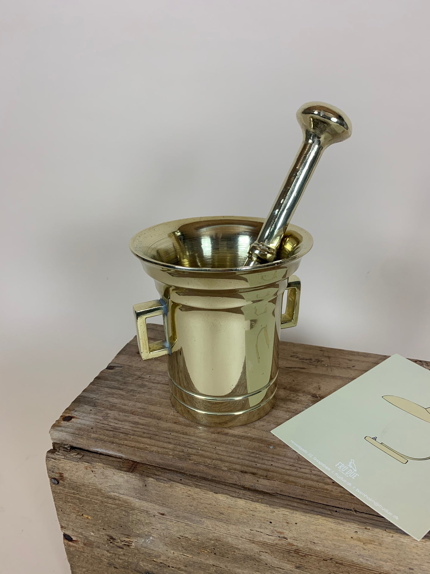 Mörser aus schwerem Messing