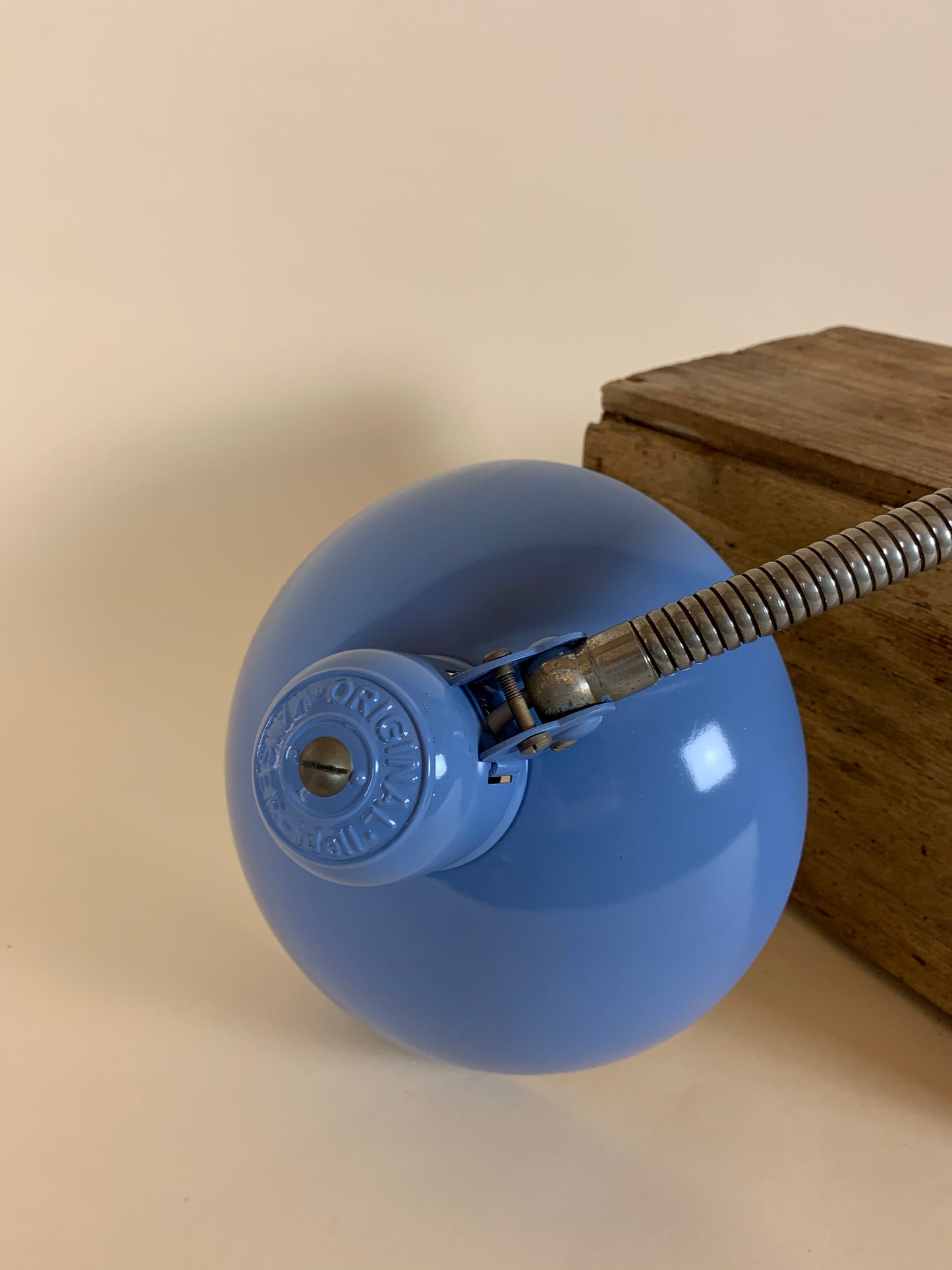 Kaiser Idell 6740 - Taubenblau