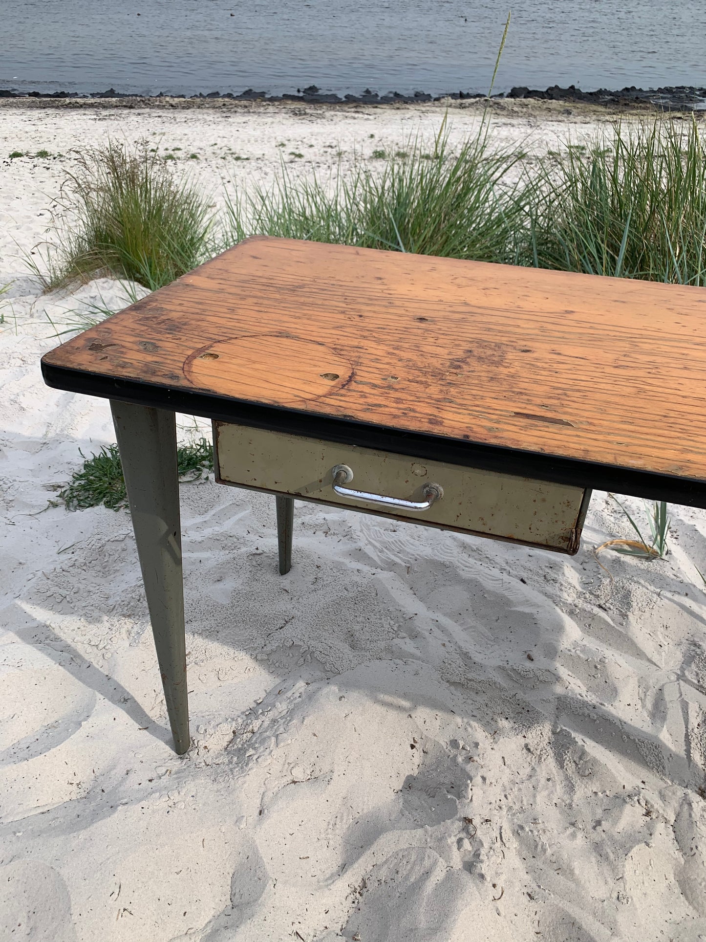 Industrieller Tisch