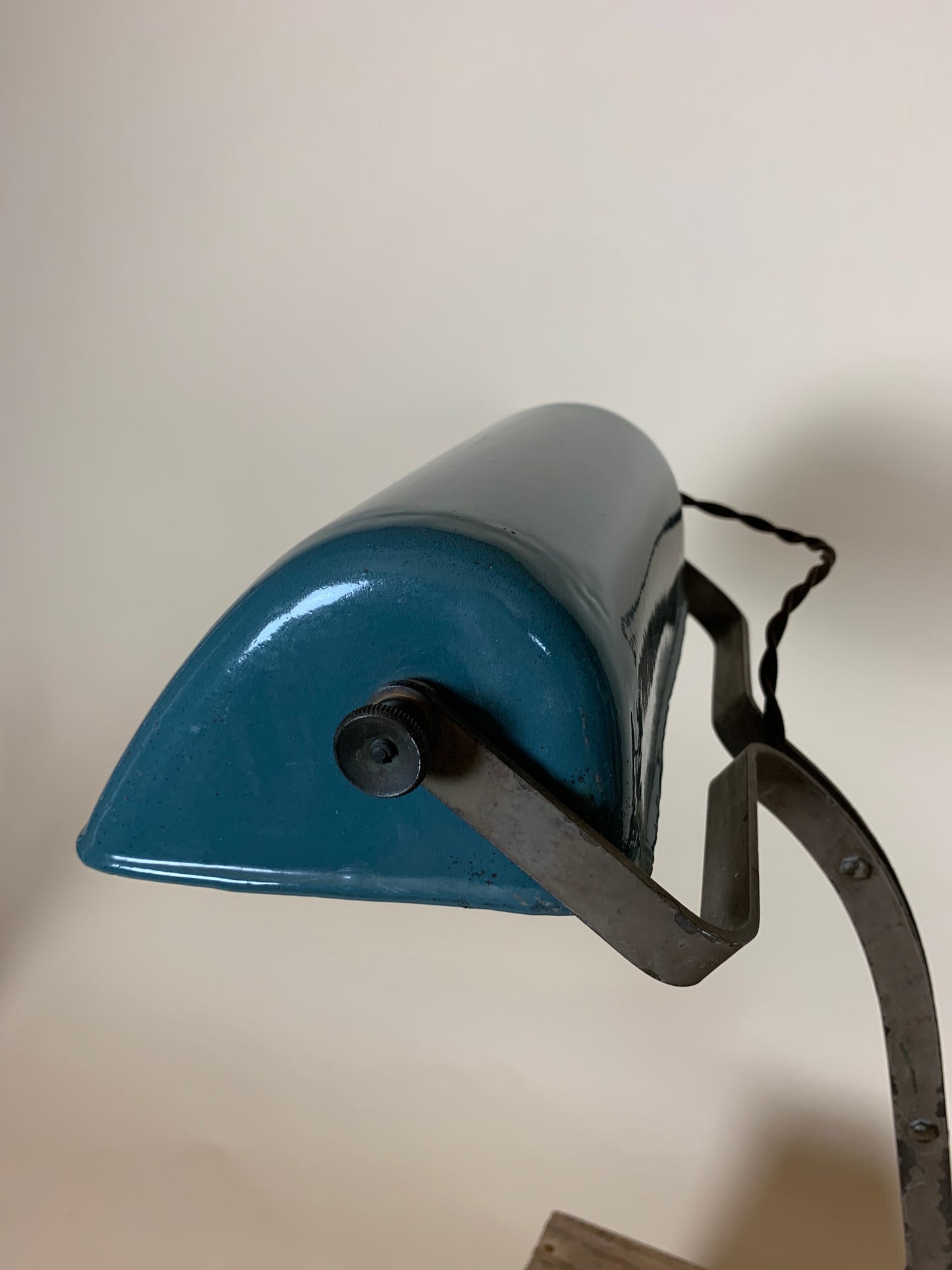 Schöne alte Notarlampe von Horax