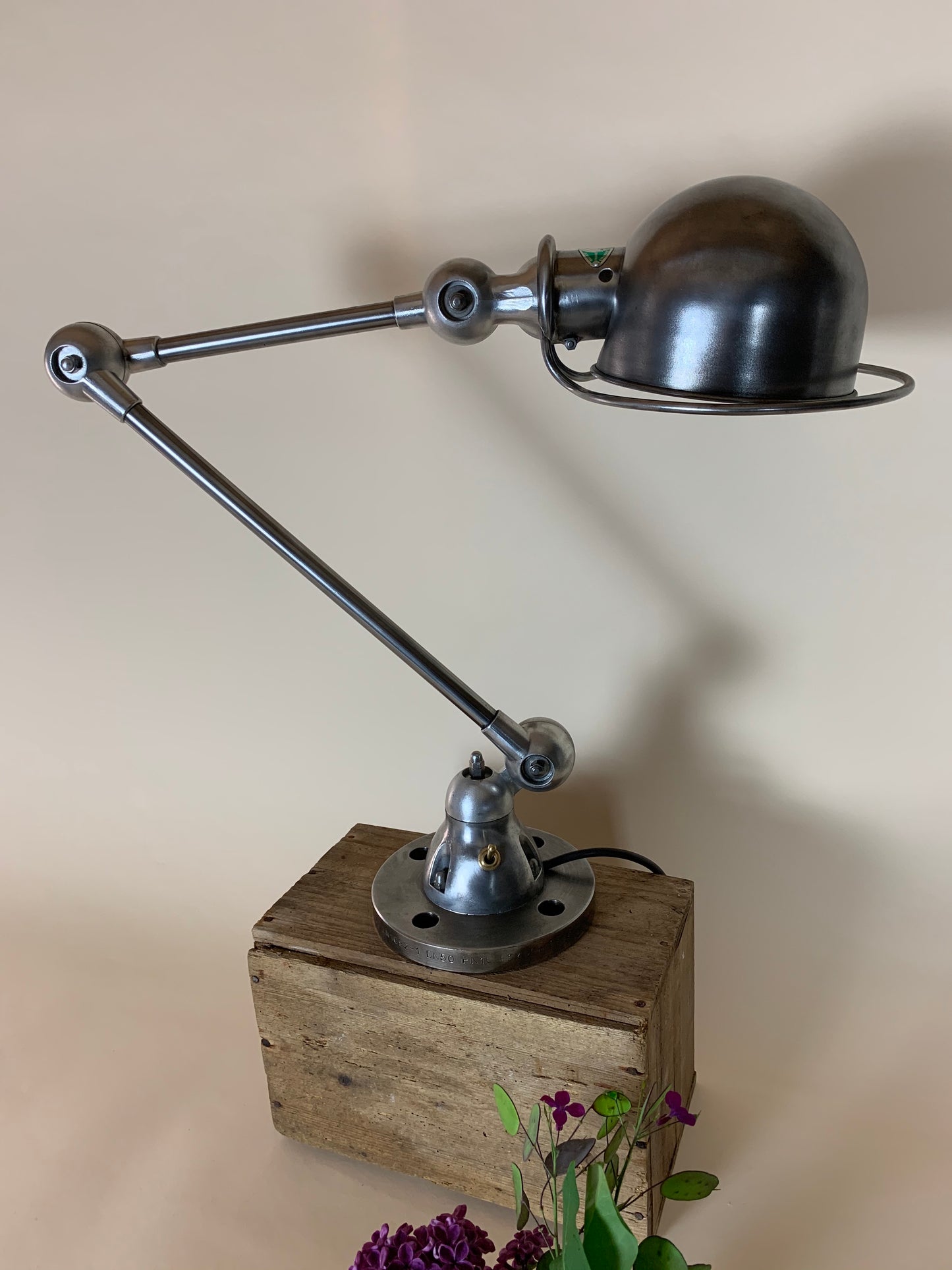 Jieldé Lampe mit 2 Armen und schönem Fuß