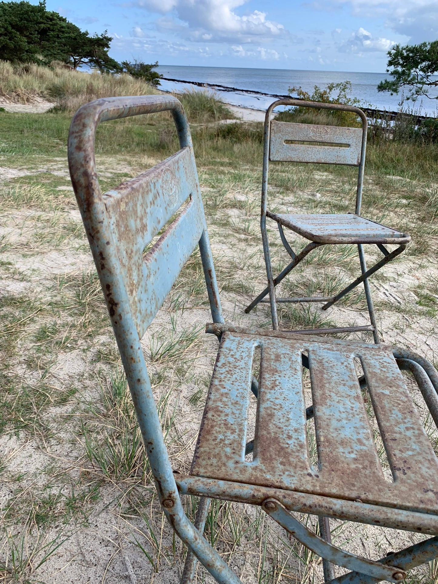 Roher Klappstuhl mit Patina - der Preis gilt pro STCK.