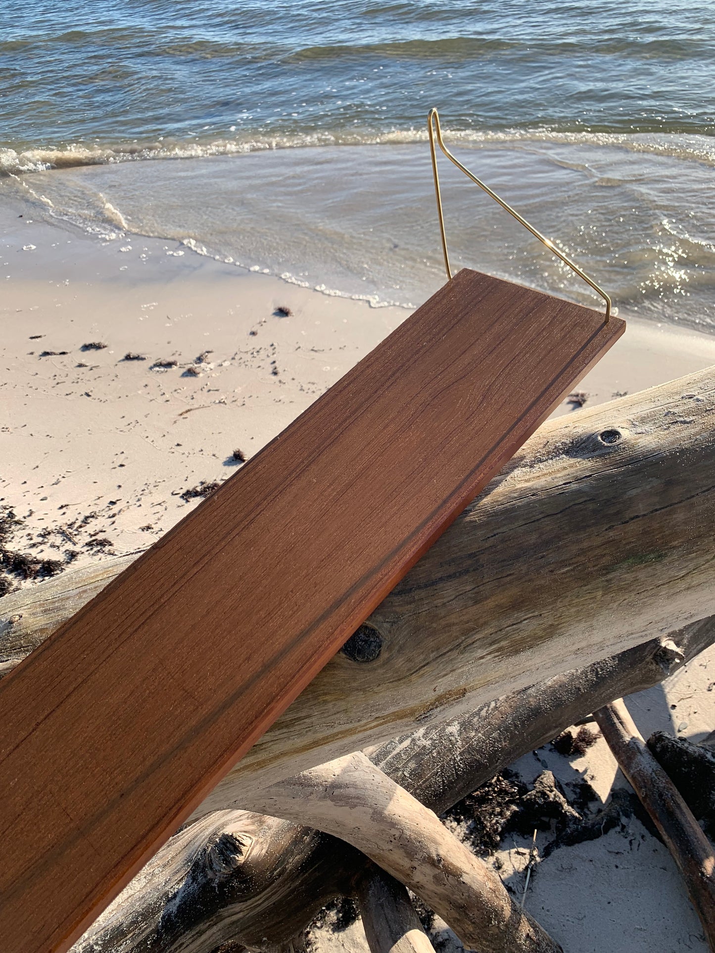 Regal aus Teakholz