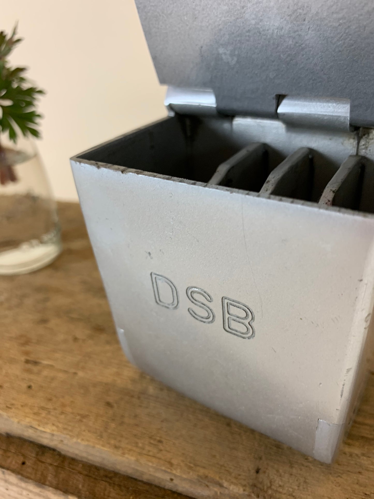 Schöner industrieller Aschenbecher von DSB
