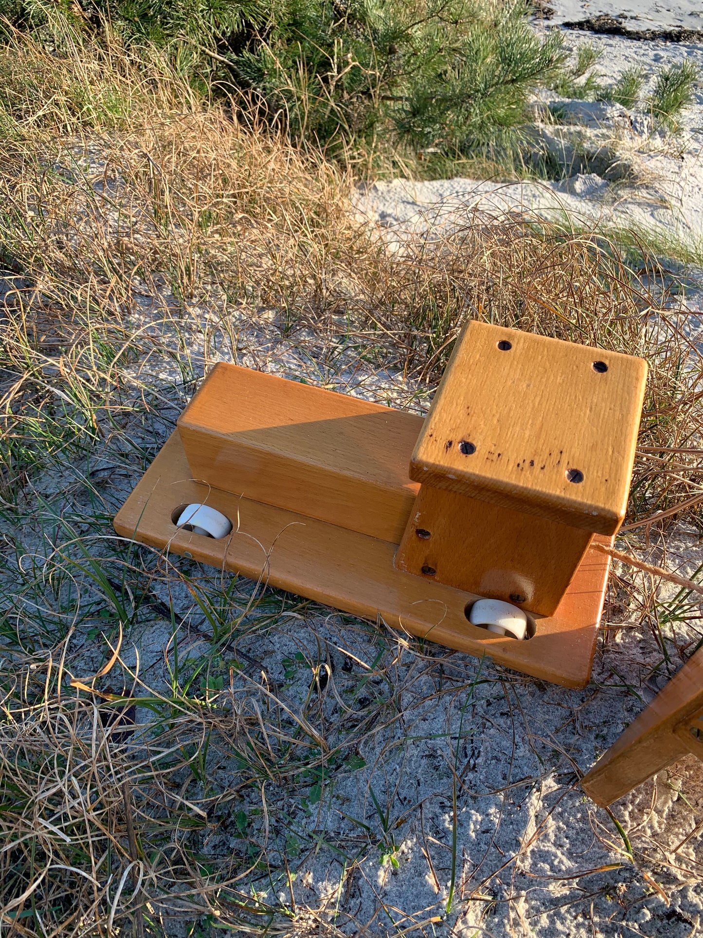 Schöner und seltener "Eisenbahnhocker" für Kinder