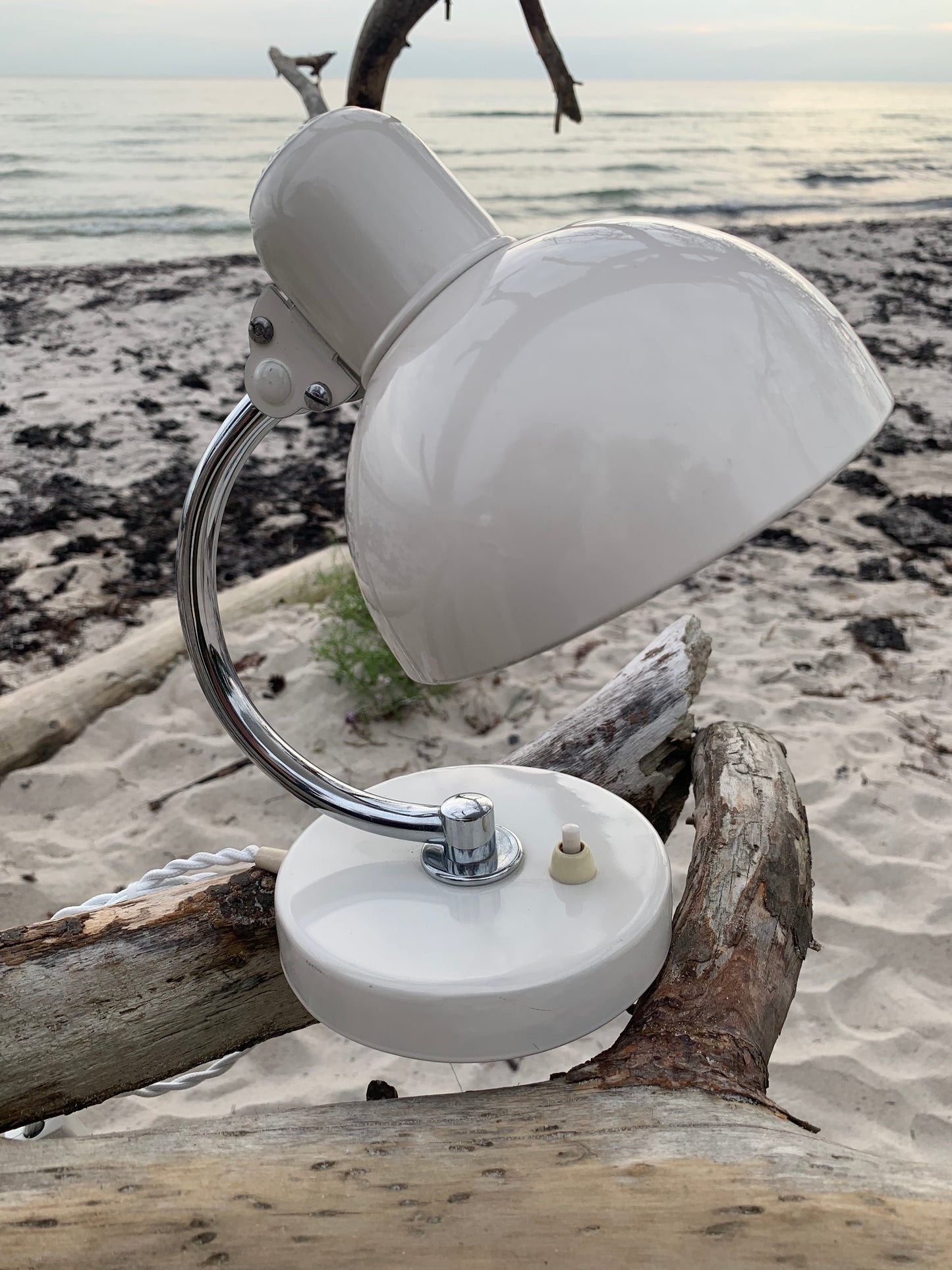 Kaiser Idell 6722 - Elfenbeinfarbe