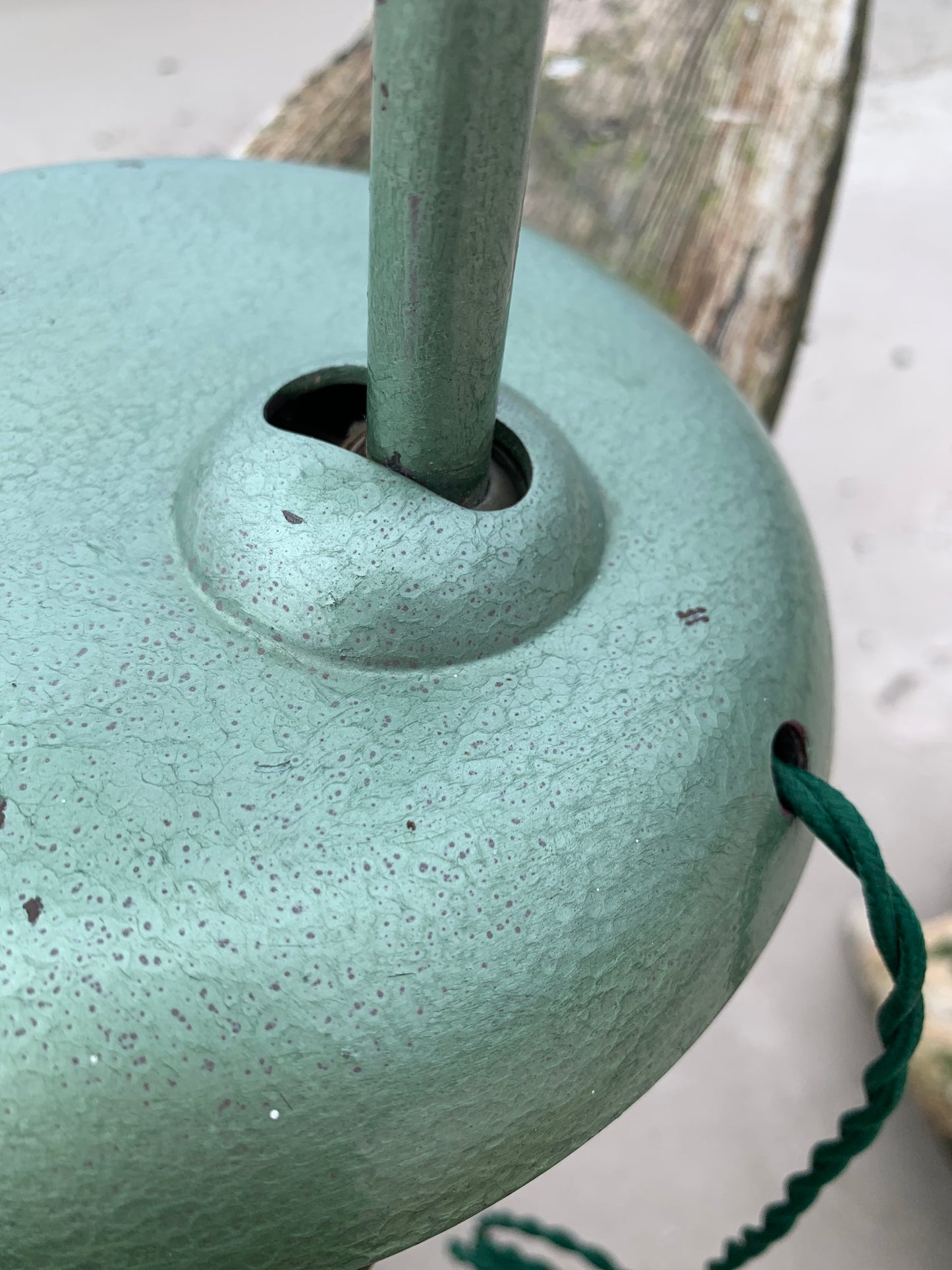 Kaiser Idell 6556 - Grüner Hammerschlaglack