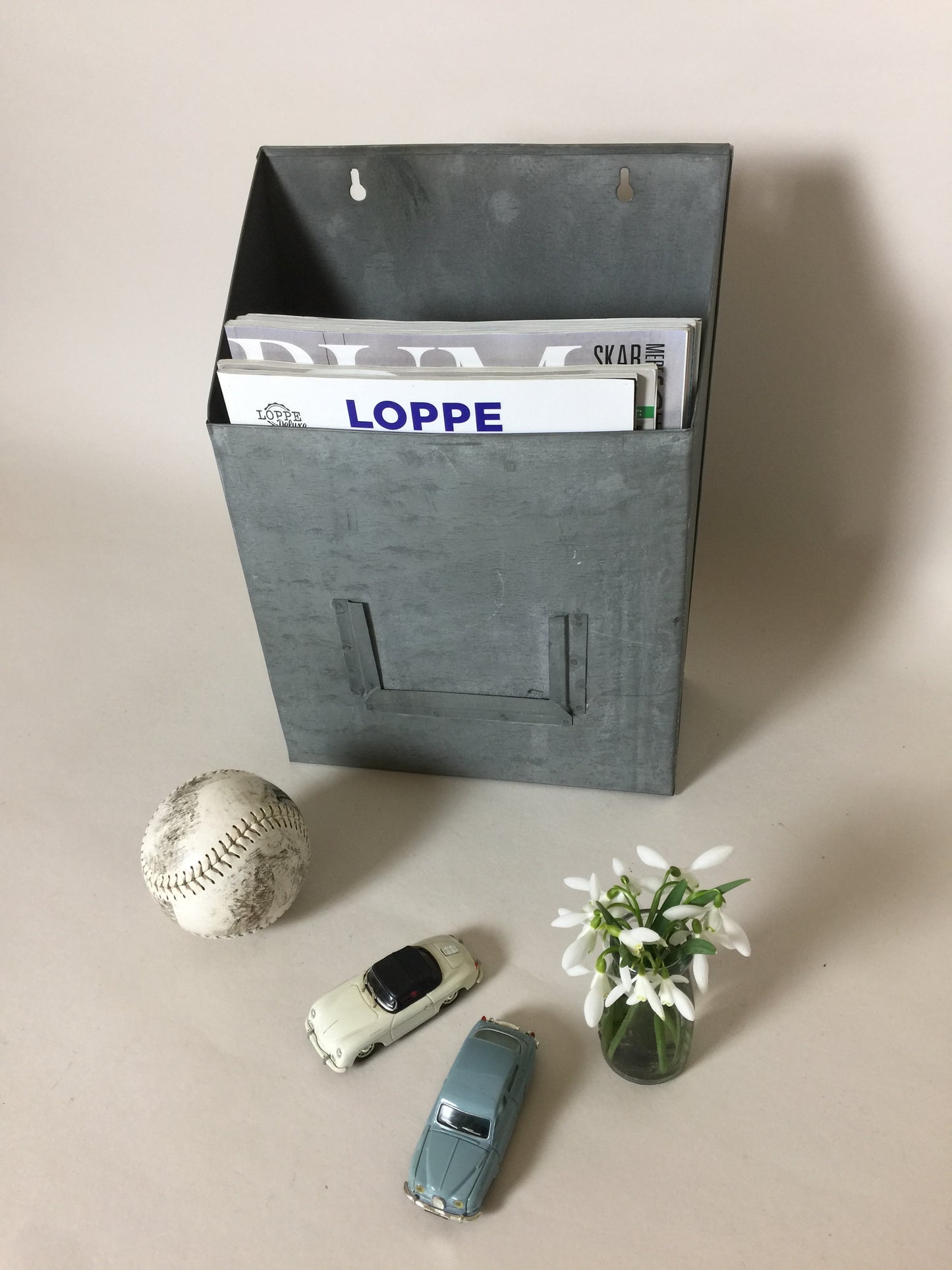 Raw Zeitschriftenhalter