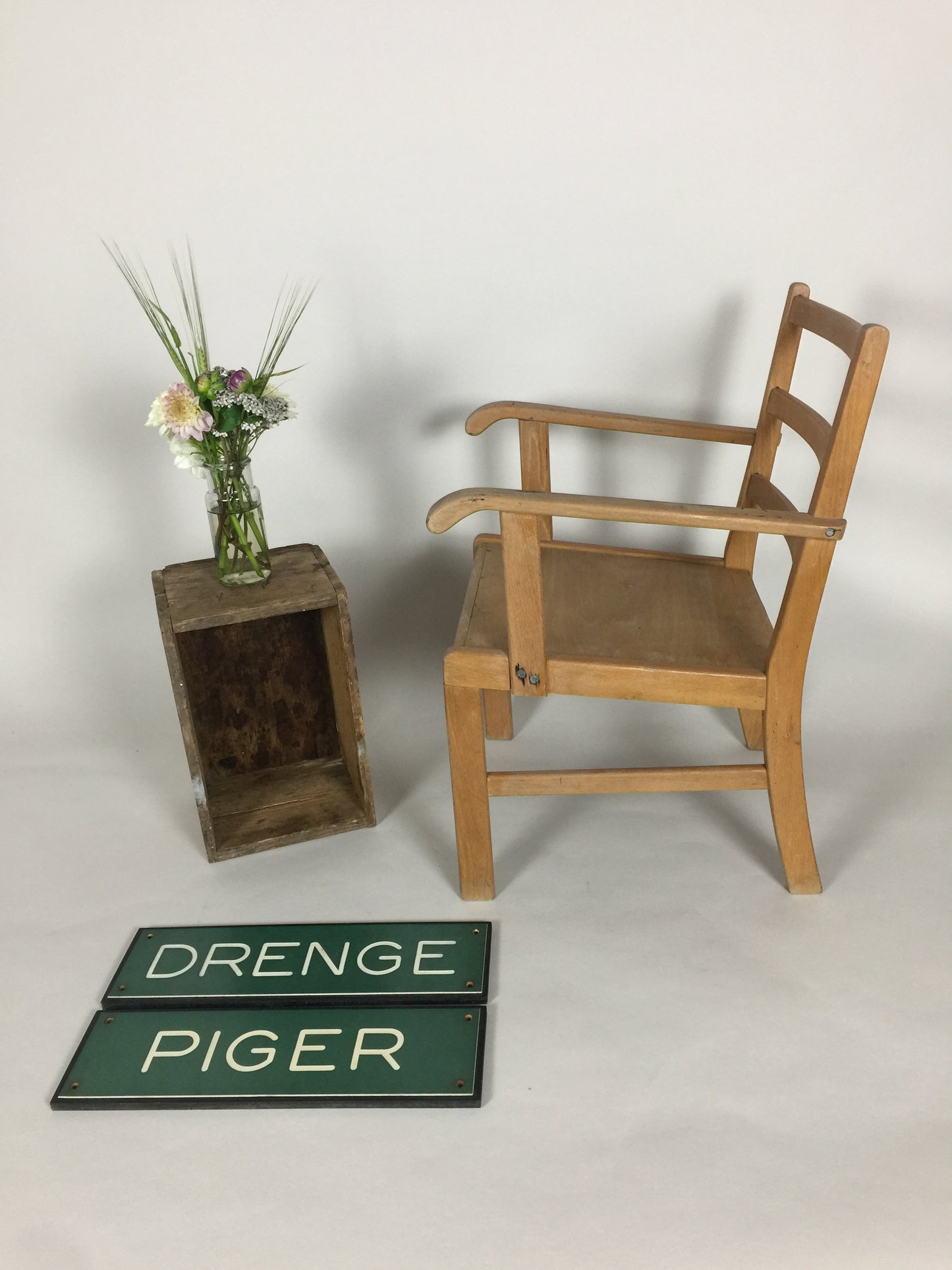 Schöner Kaare Klint Kinderstuhl aus Holz