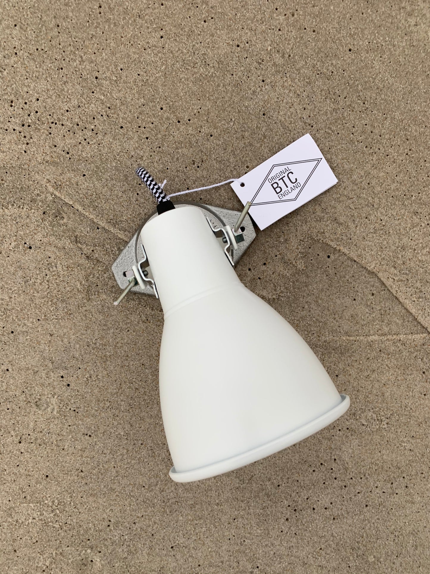 BTC Original Steigbügel weiß - Der Preis gilt pro STCK.