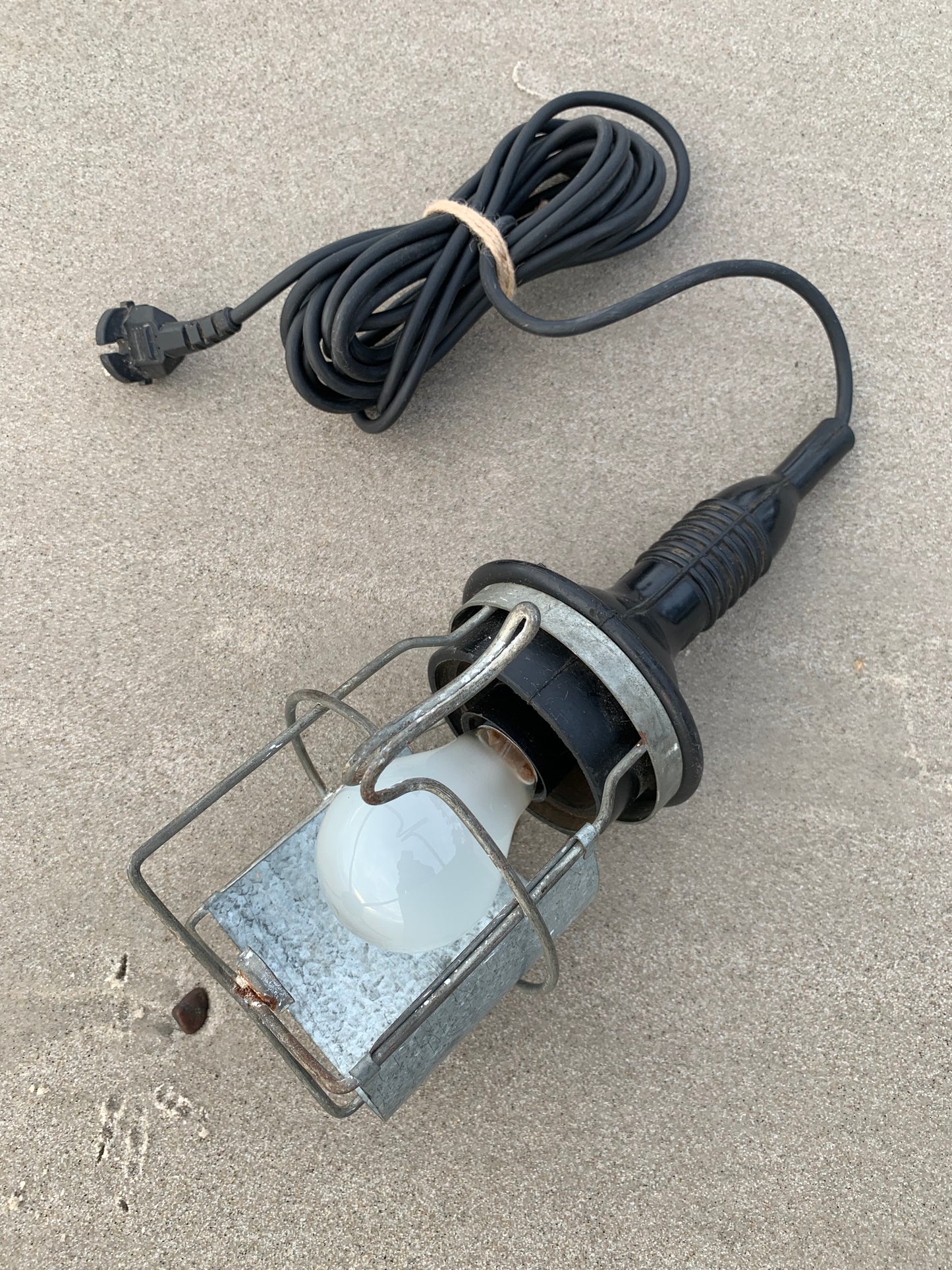 Rohe Arbeitslampe