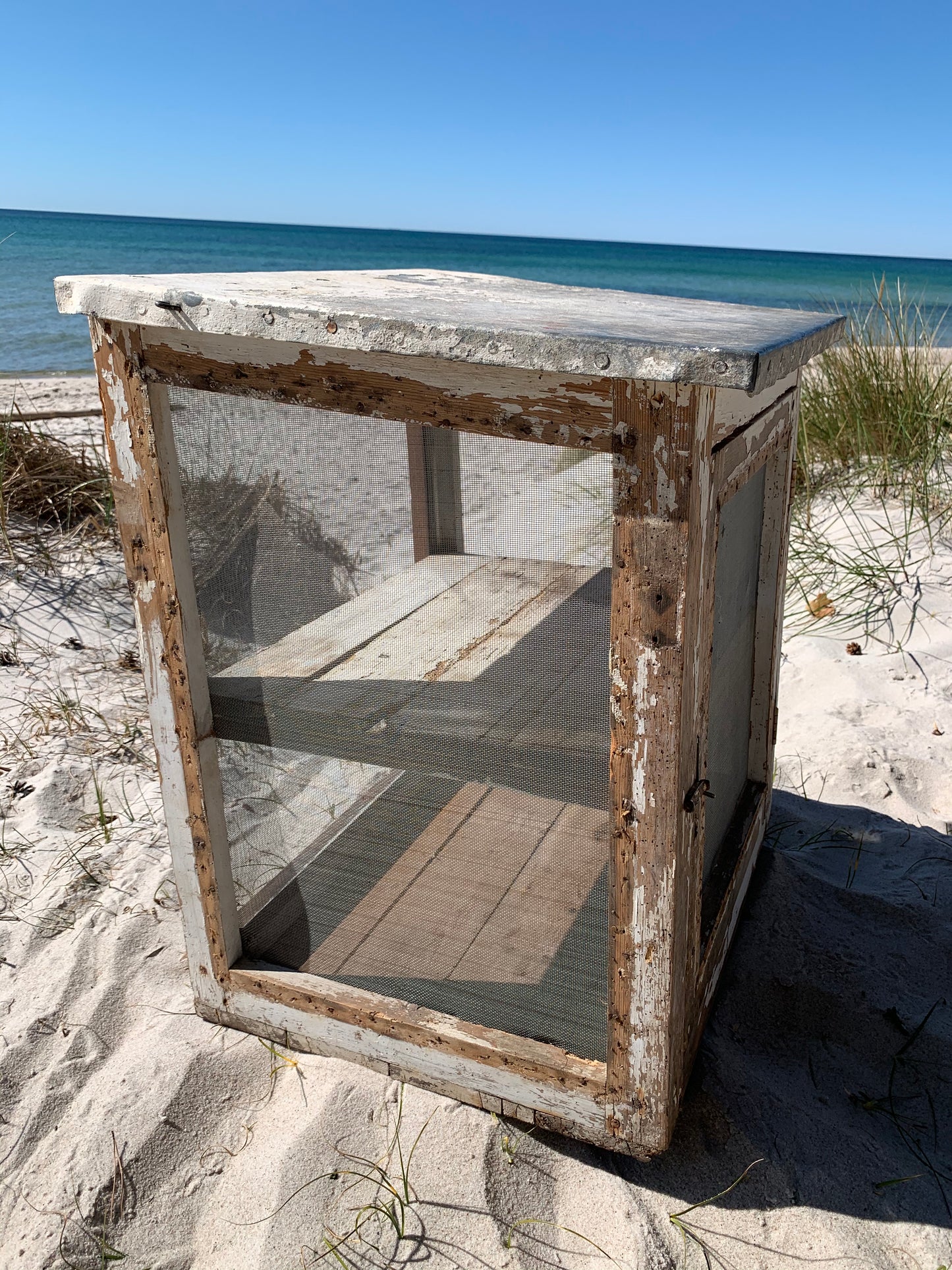 Fliegenschrank