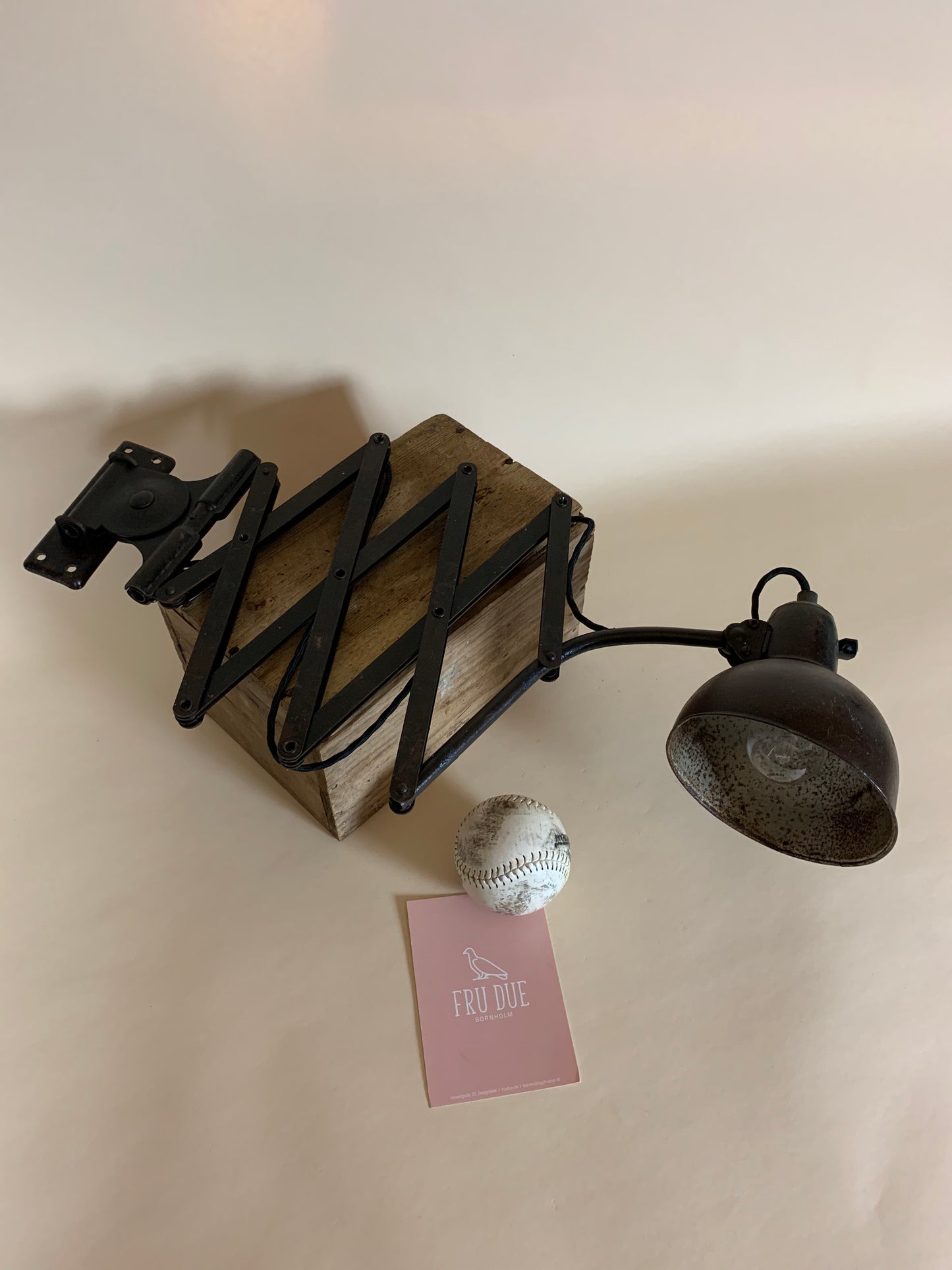Kaiser Idell Scherenlampe - Rohe Ausführung mit schöner Patina