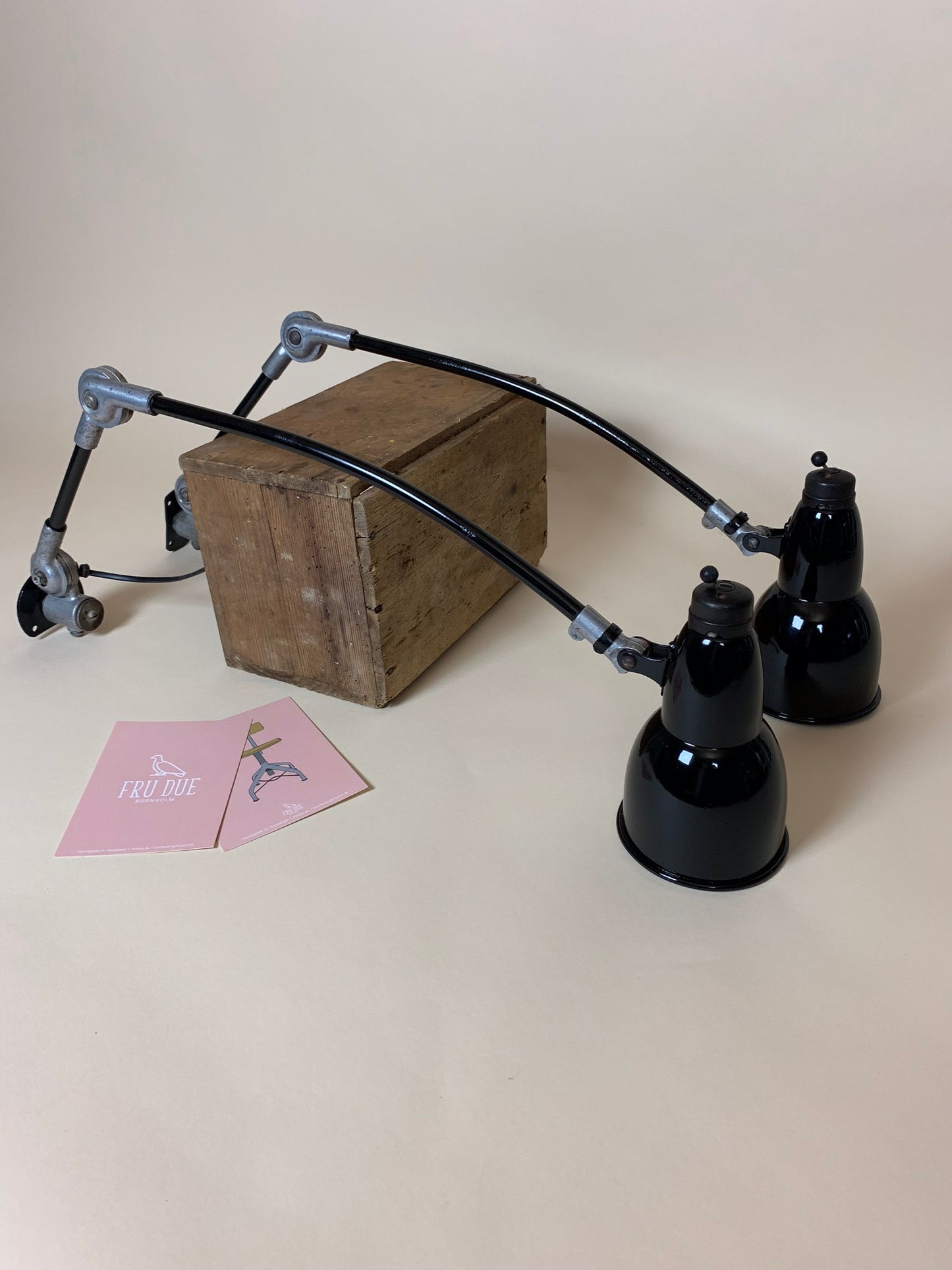 Schwarze Lampe - einzeln verkauft (Preis gilt pro Stück)
