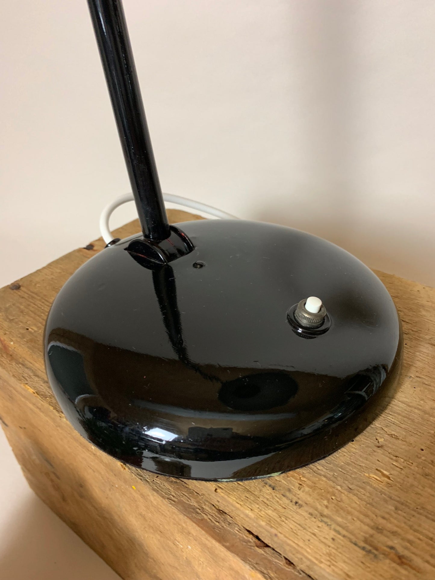 Schwarze Vintage-Lampe