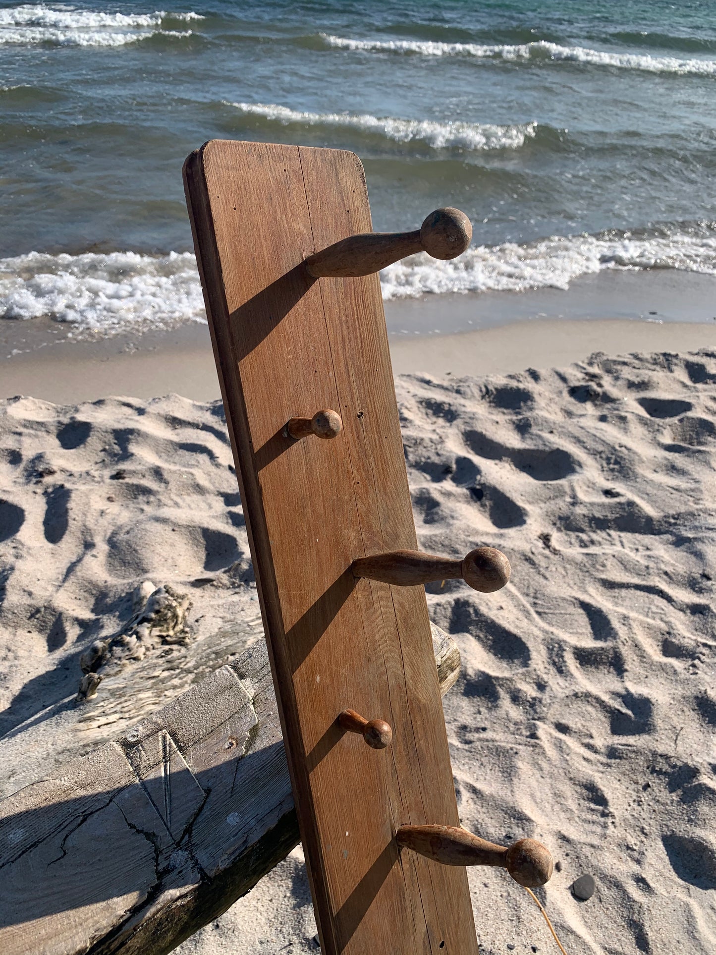 Schöne große Garderobe mit Patina