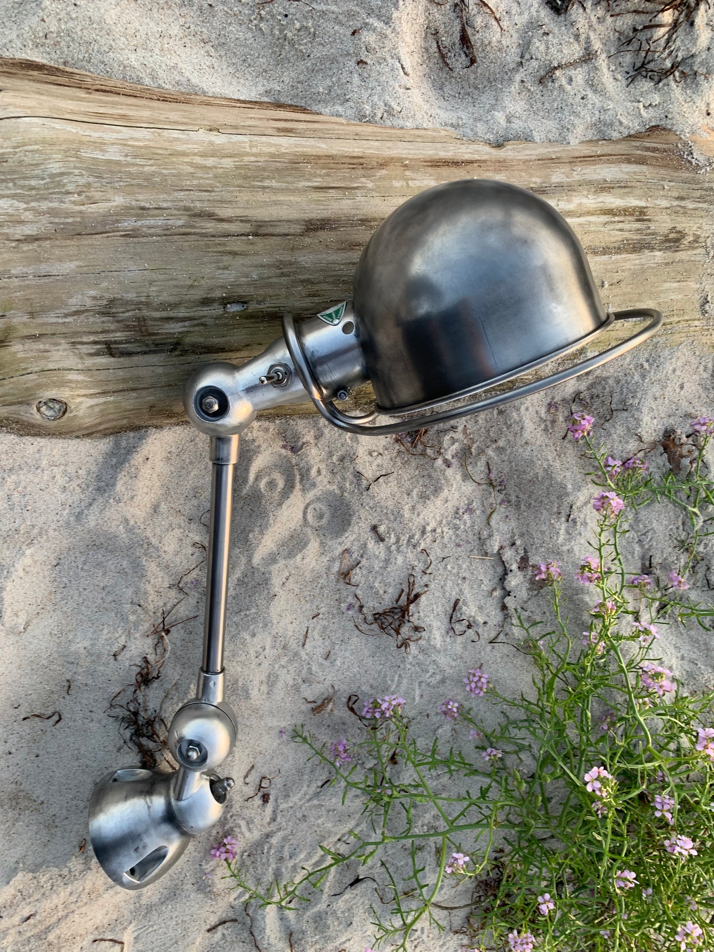 Schöne Jieldé-Lampe mit einem Arm