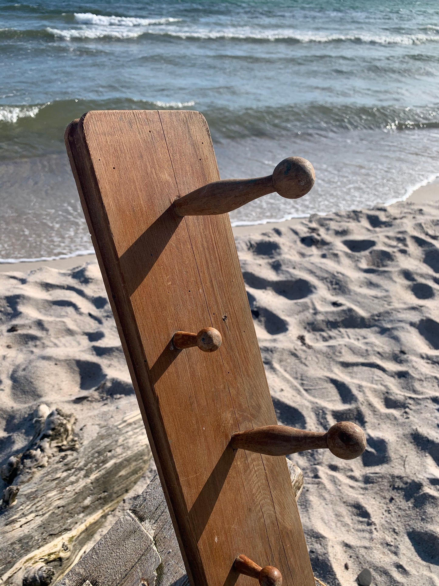Schöne große Garderobe mit Patina