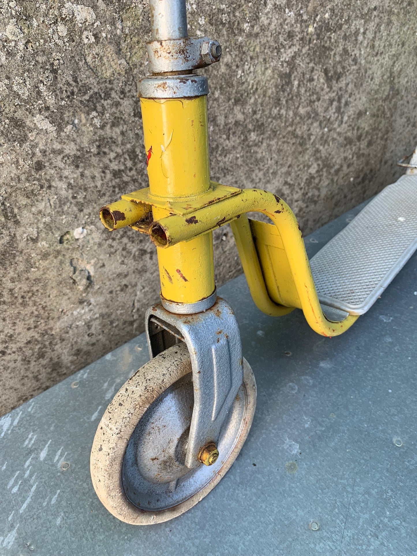 Scooter mit viel rohem Charme