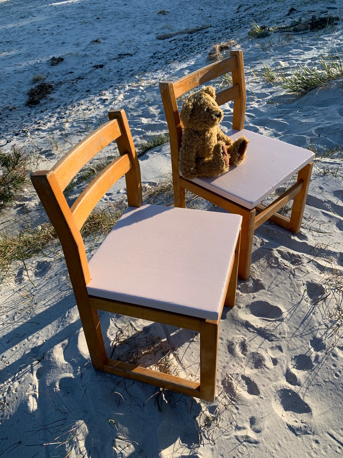 Kinderstuhl aus Holz mit Sitzfläche in rosa - Der Preis gilt pro STCK.
