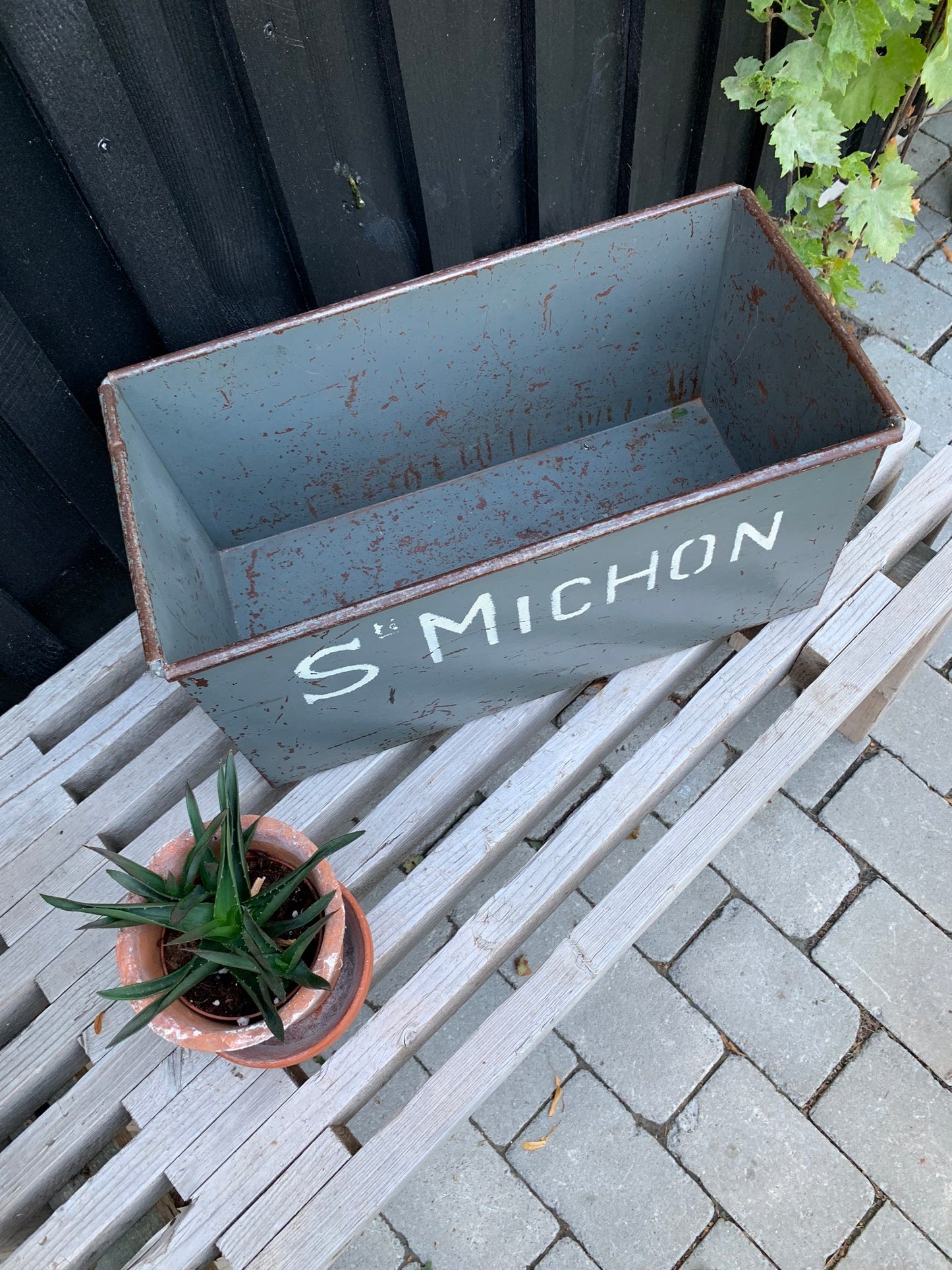 Schöne französische Militärbox