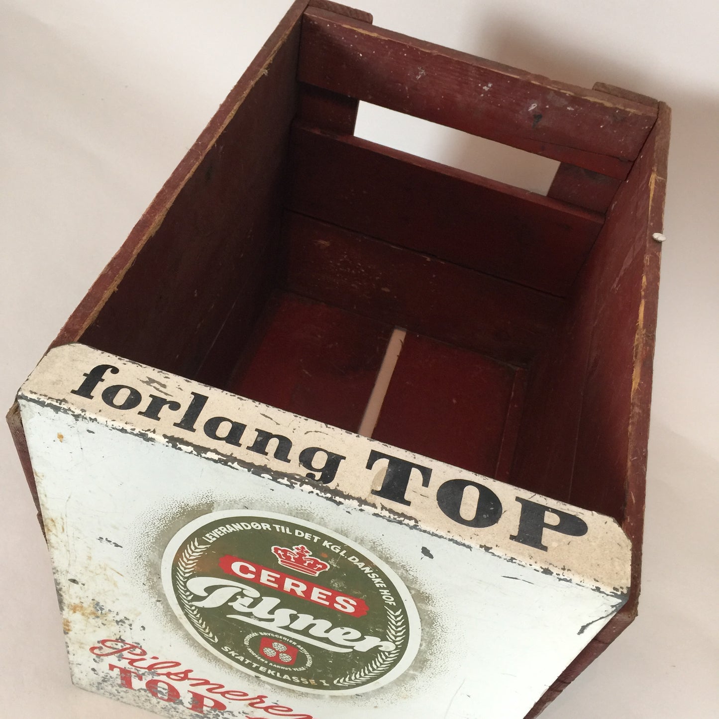 Schilder für alte Bierkisten aus Holz