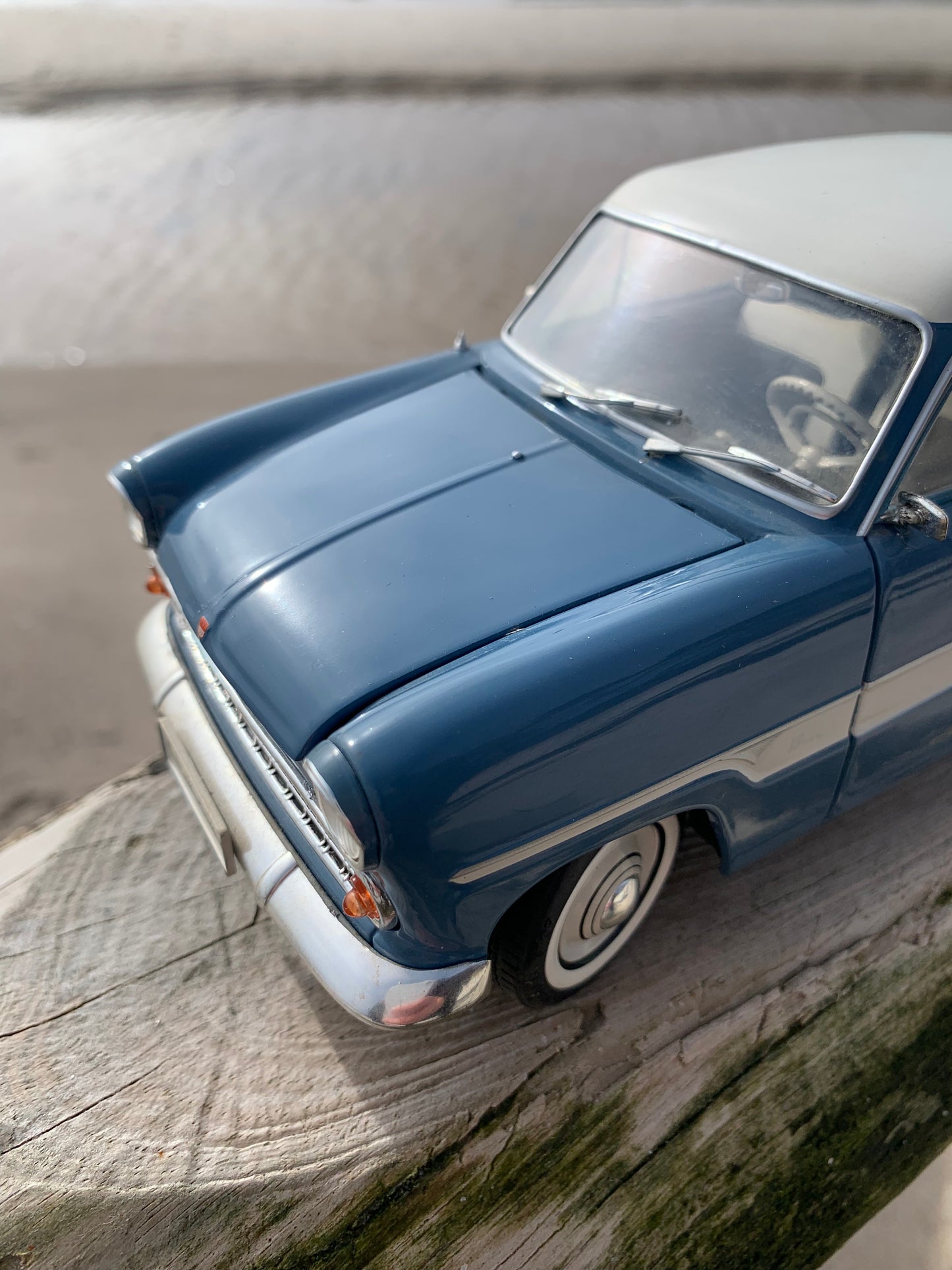 Ford Taunus 12M