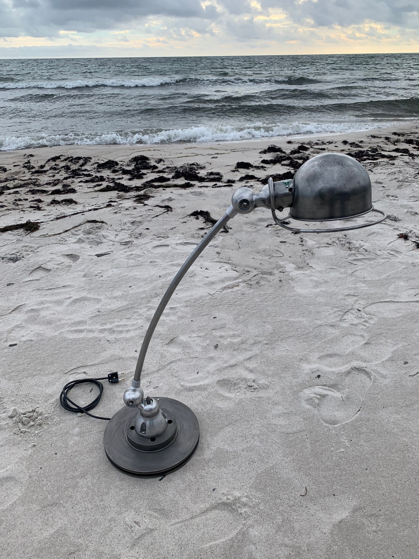 Jieldé Tischlampe mit gebogenem Arm
