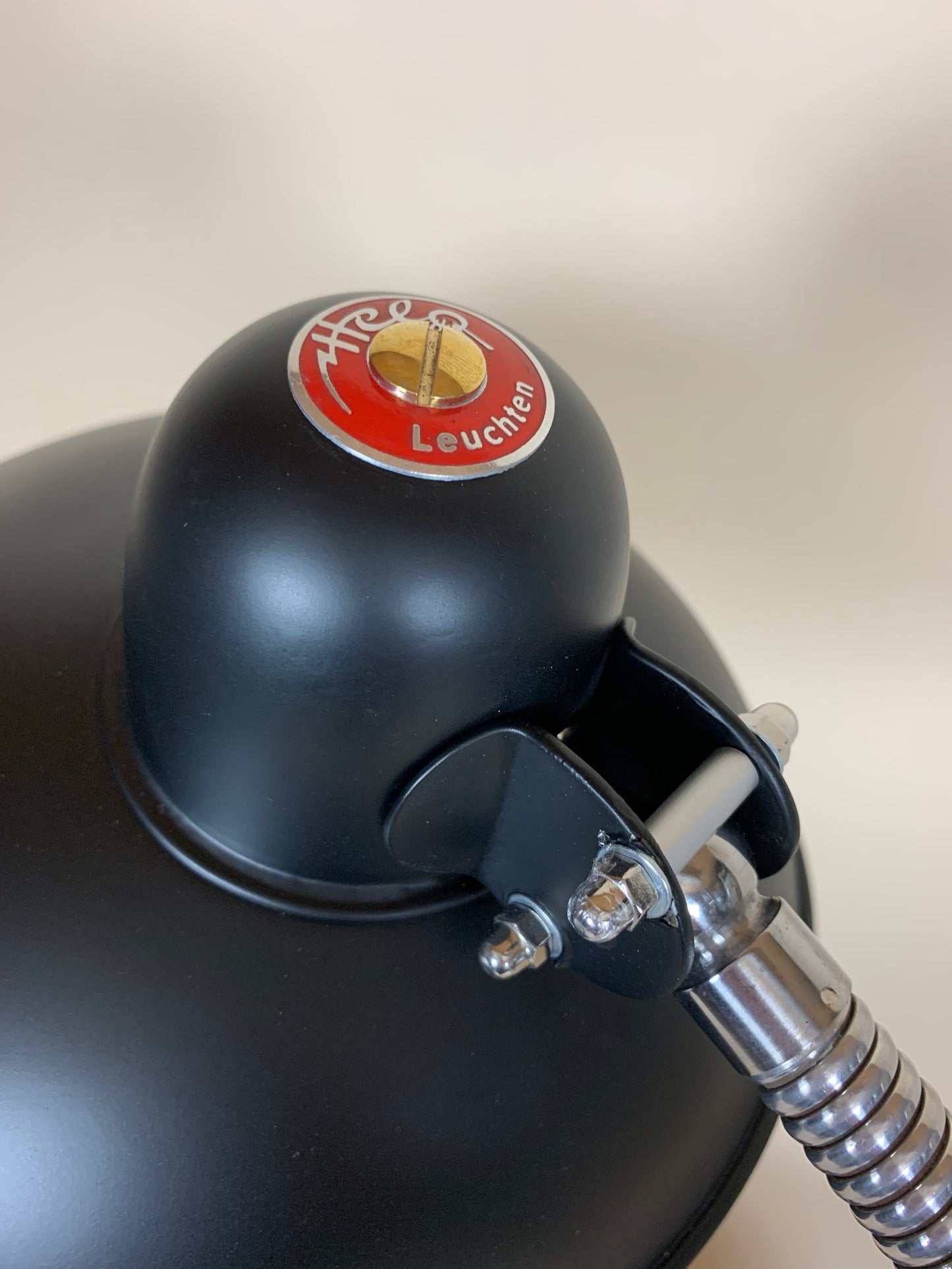 Helo Tischlampe - Schwarz