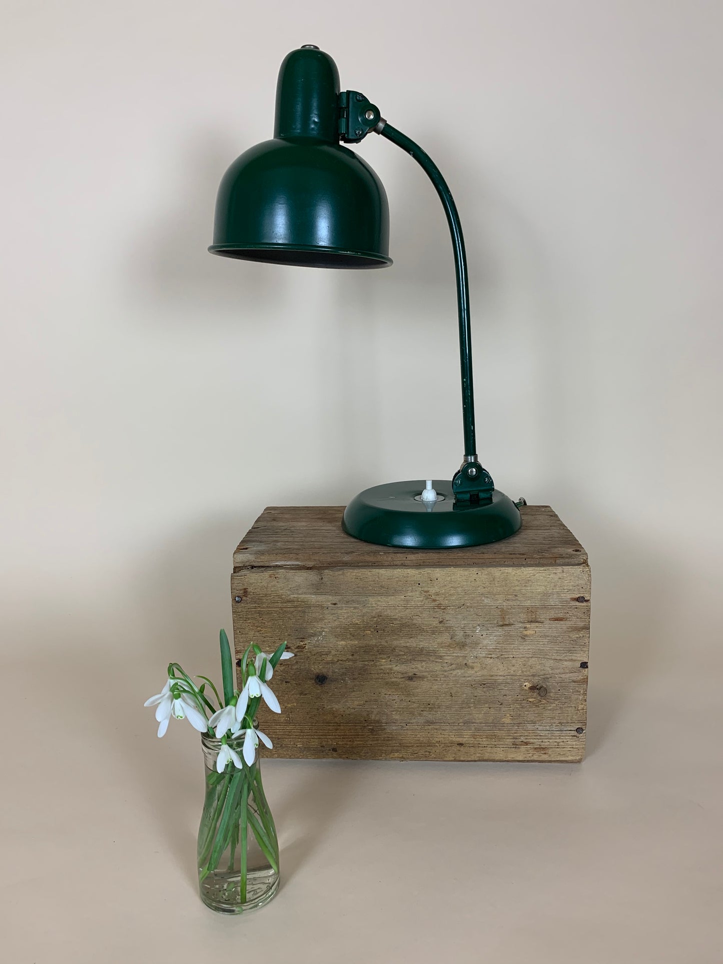 Grüne Bauhauslampe