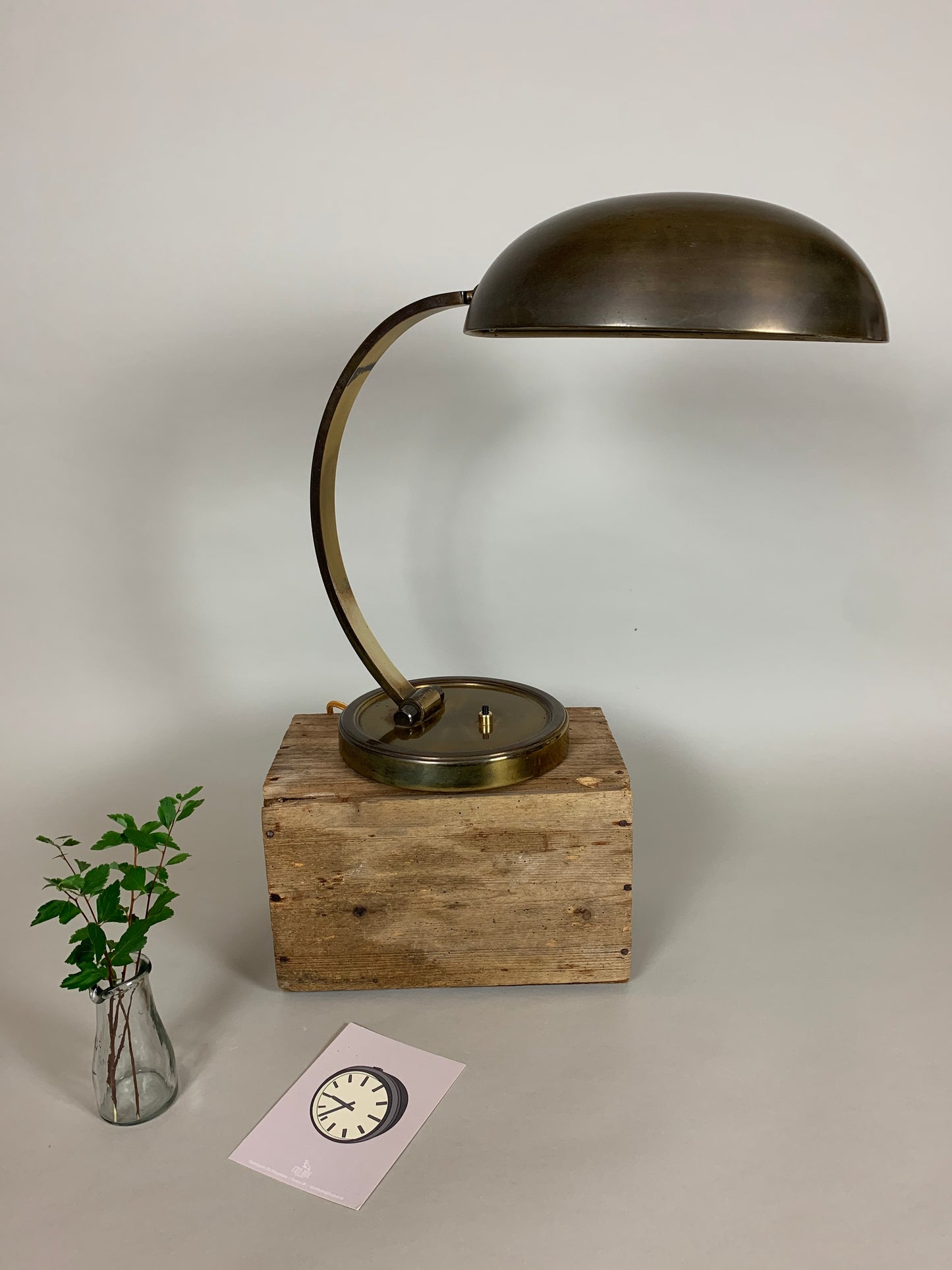 Gecos Tischlampe aus Messing