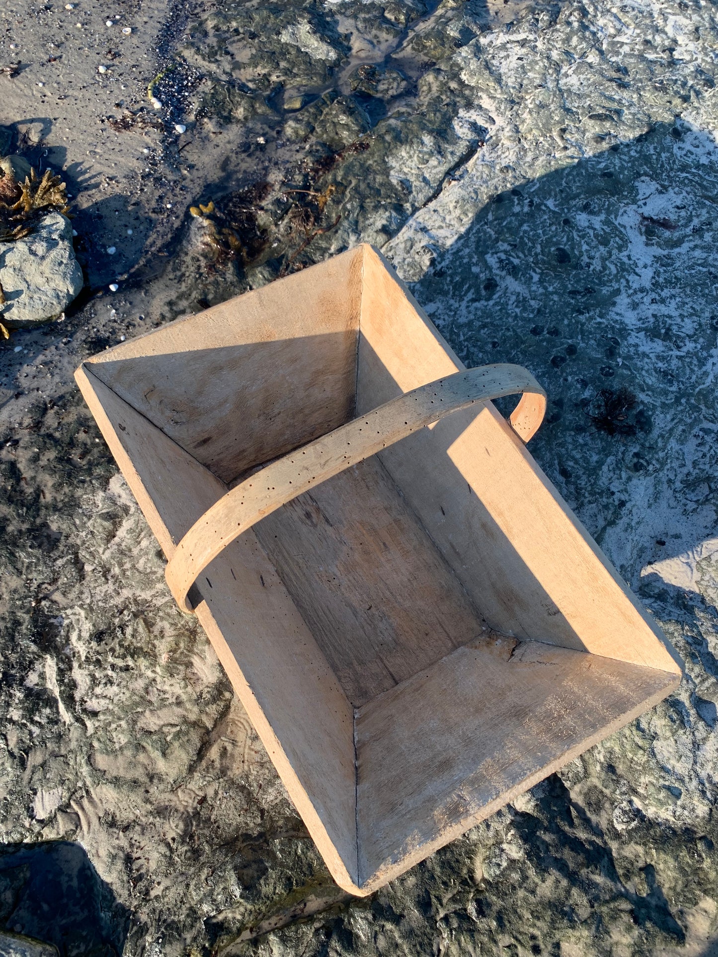 Französischer Holzkorb