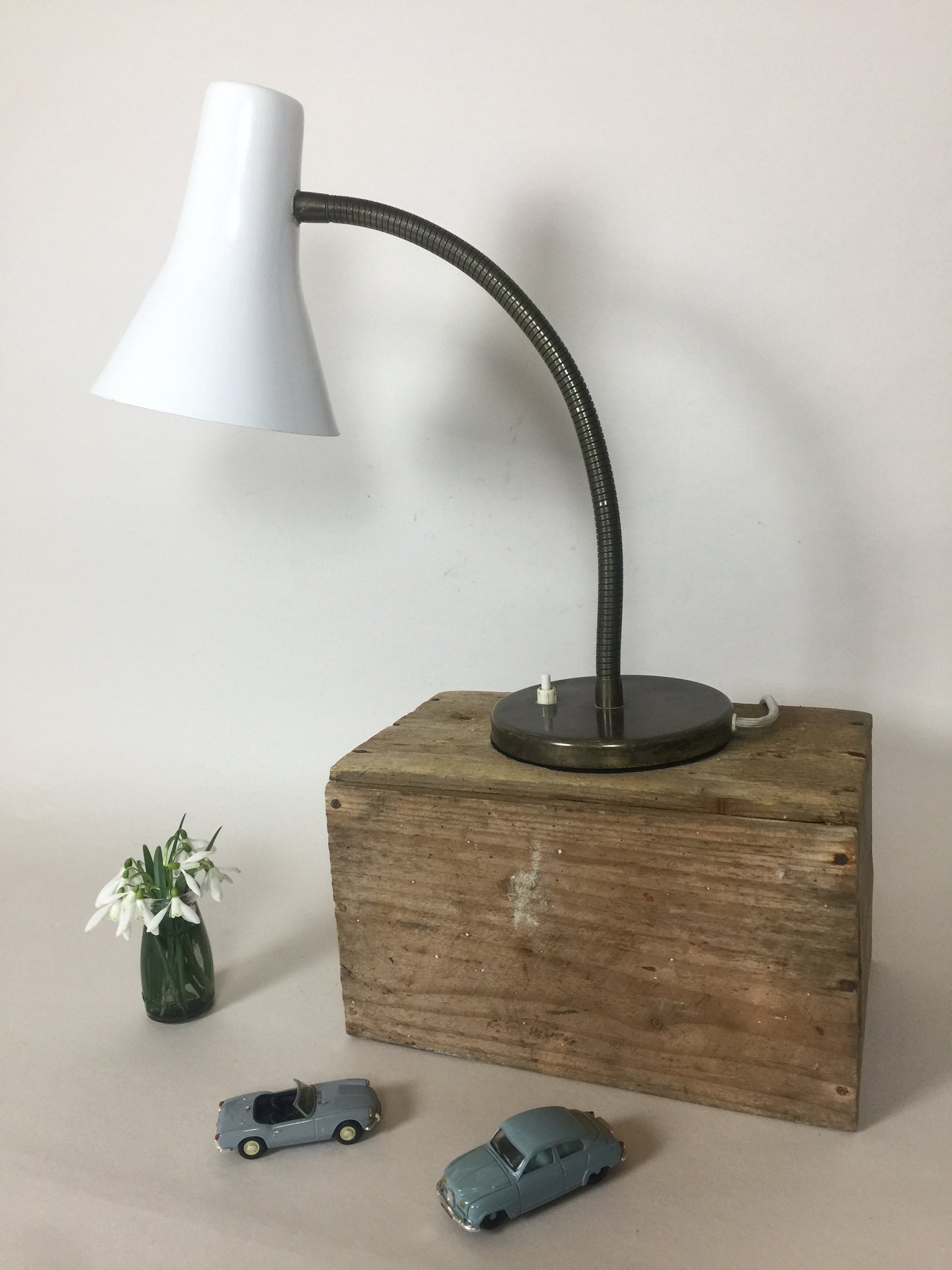Tischlampe mit Flexarm