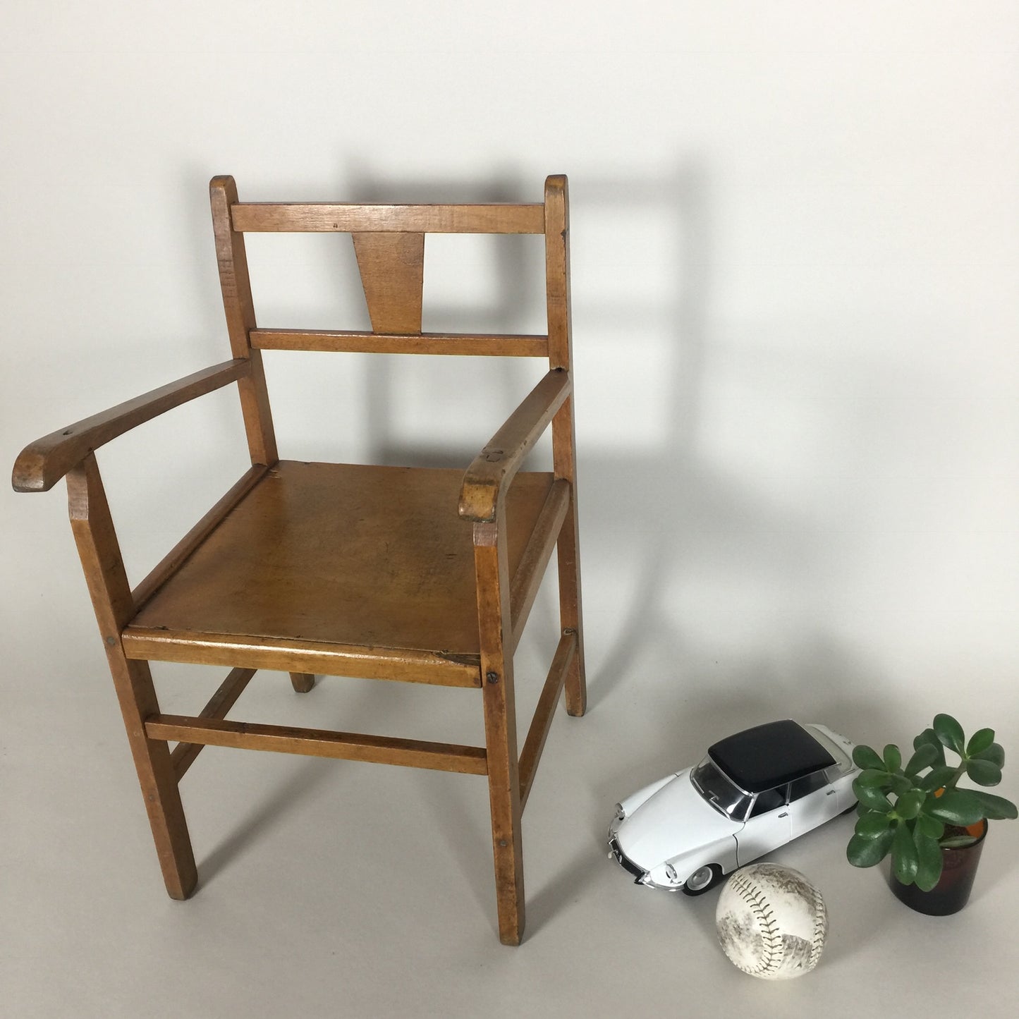 Schöner Kaare Klint Kinderstuhl aus Holz