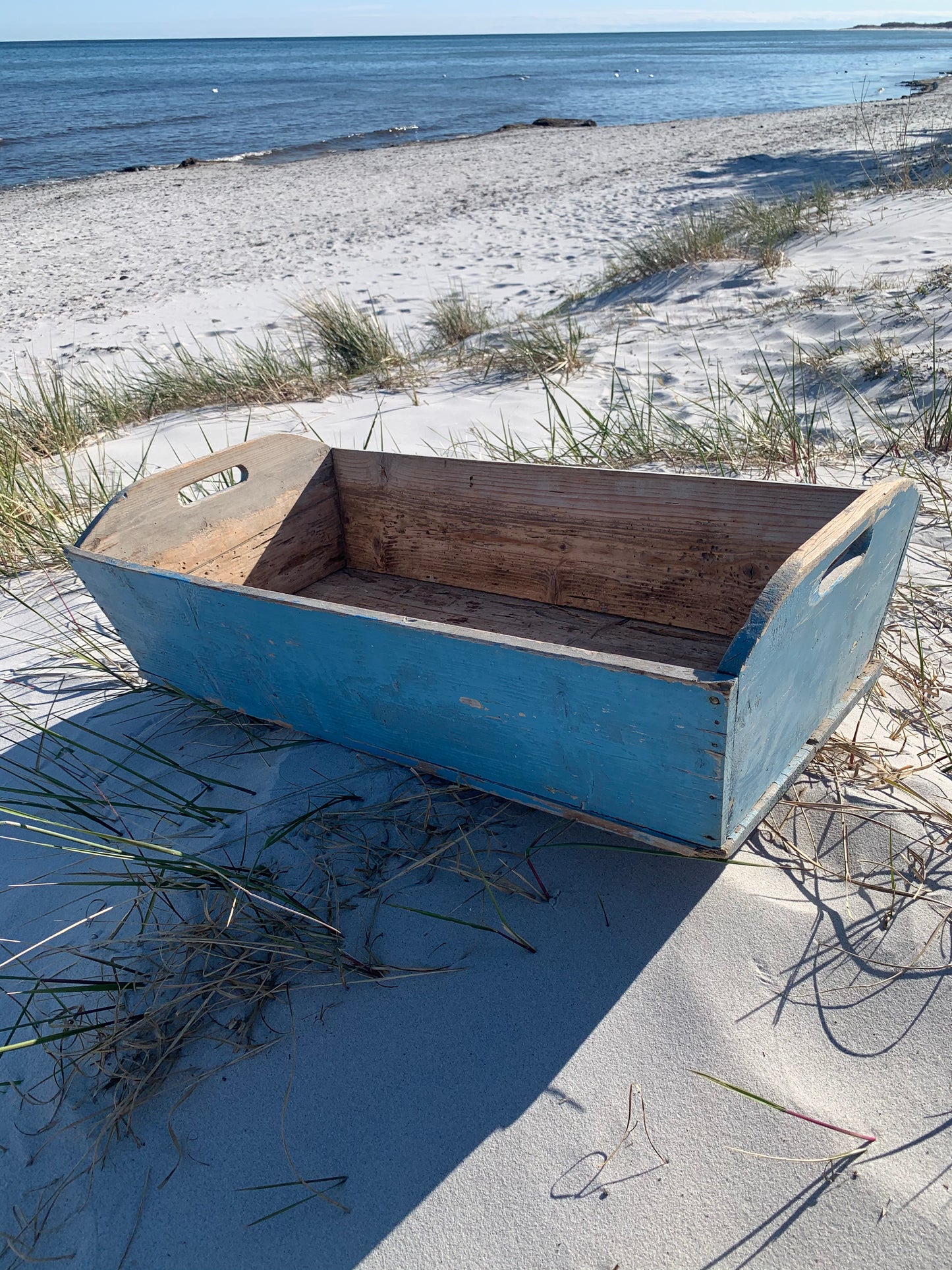 Blaue Holzkiste mit schöner Patina